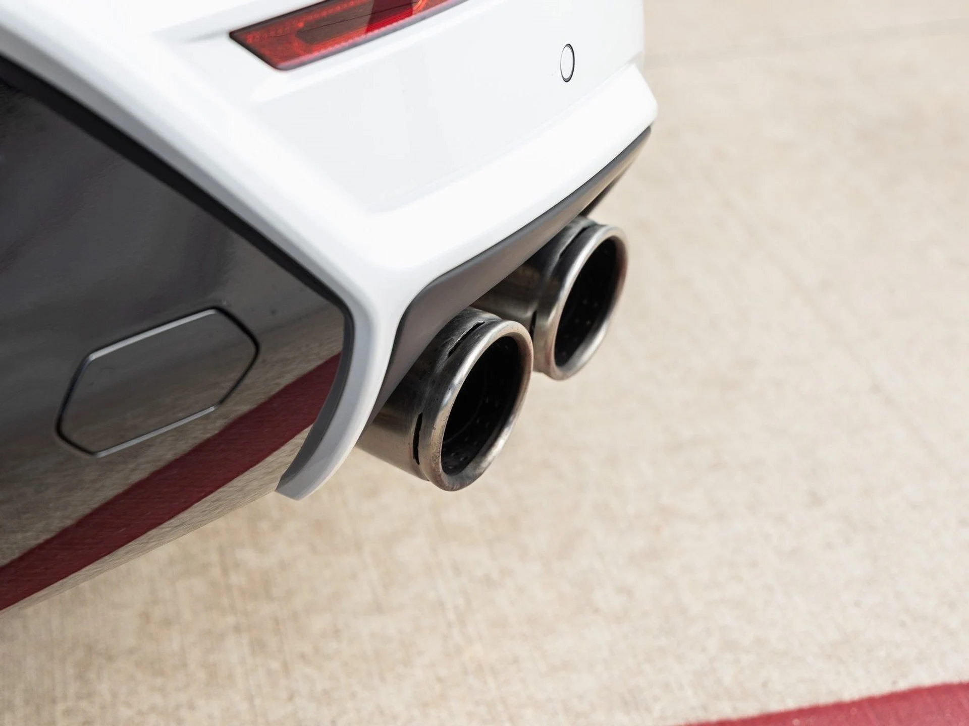 mph014_711685391_15_771c977a32