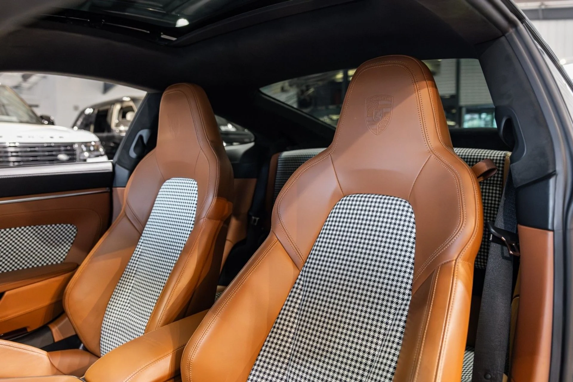 mph014_714888818_4w_0d8be7ebf2