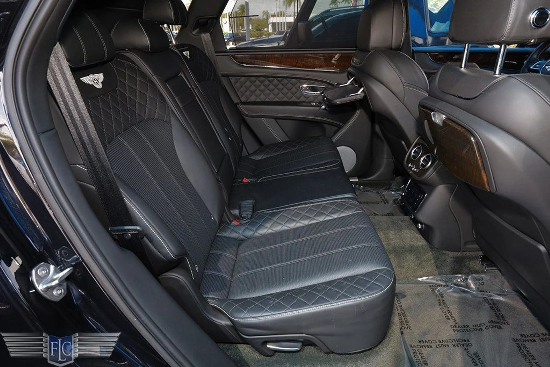 mph014_715148236_used_2017_bentley_bentayga_w12awd_6305_22995448_15_1024_997a4c40b2