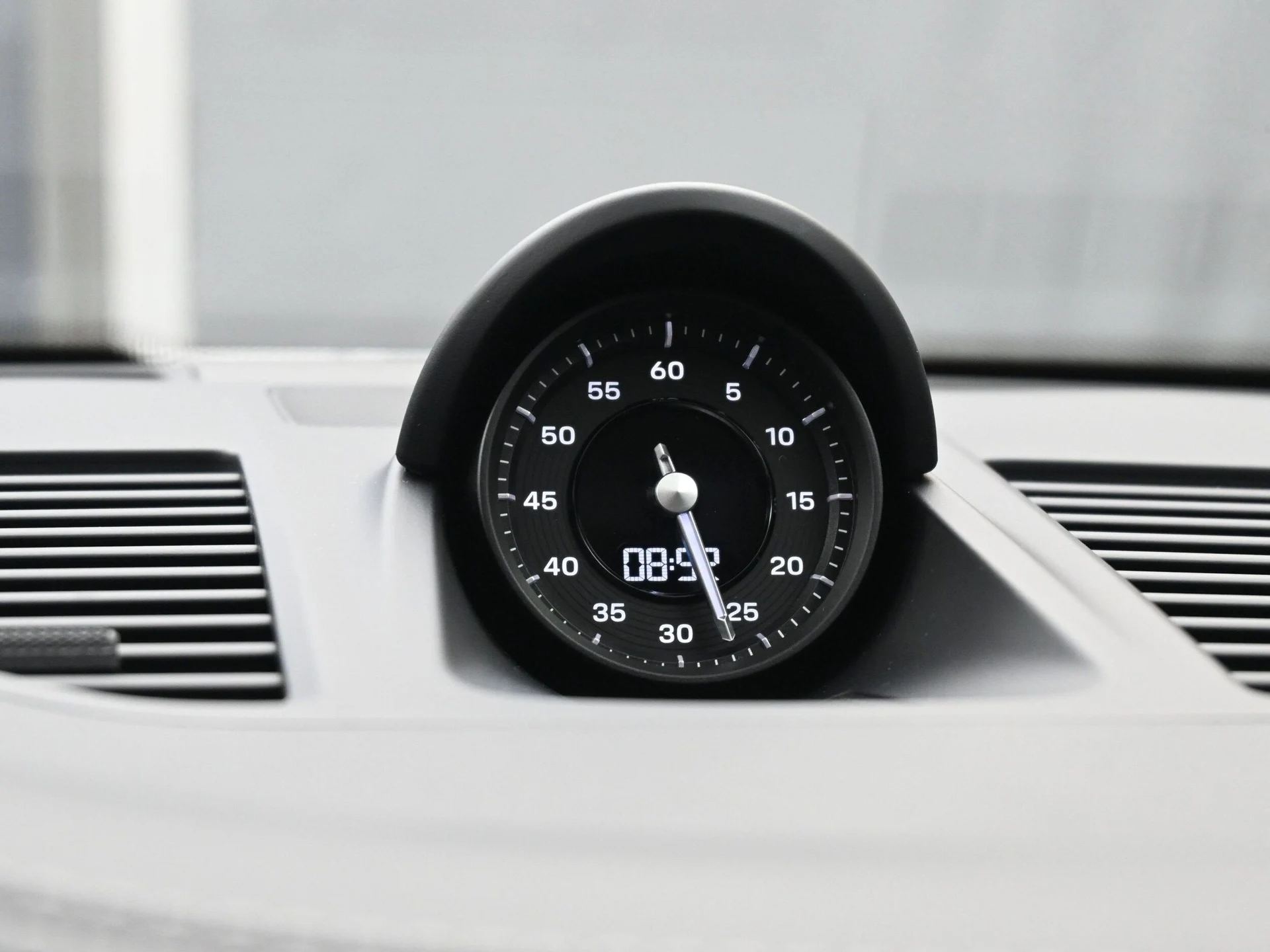 mph014_725359340_ca60a2fe50b81135f15370f487a37082x_3abd5b32f7