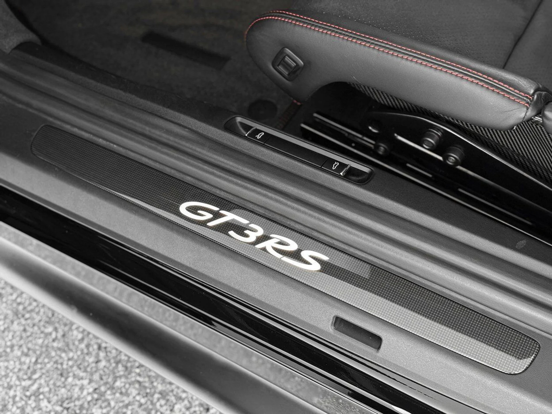 mph014_725576487_efc76e603b309bfd1e8495f244f41272_d8df3232f1