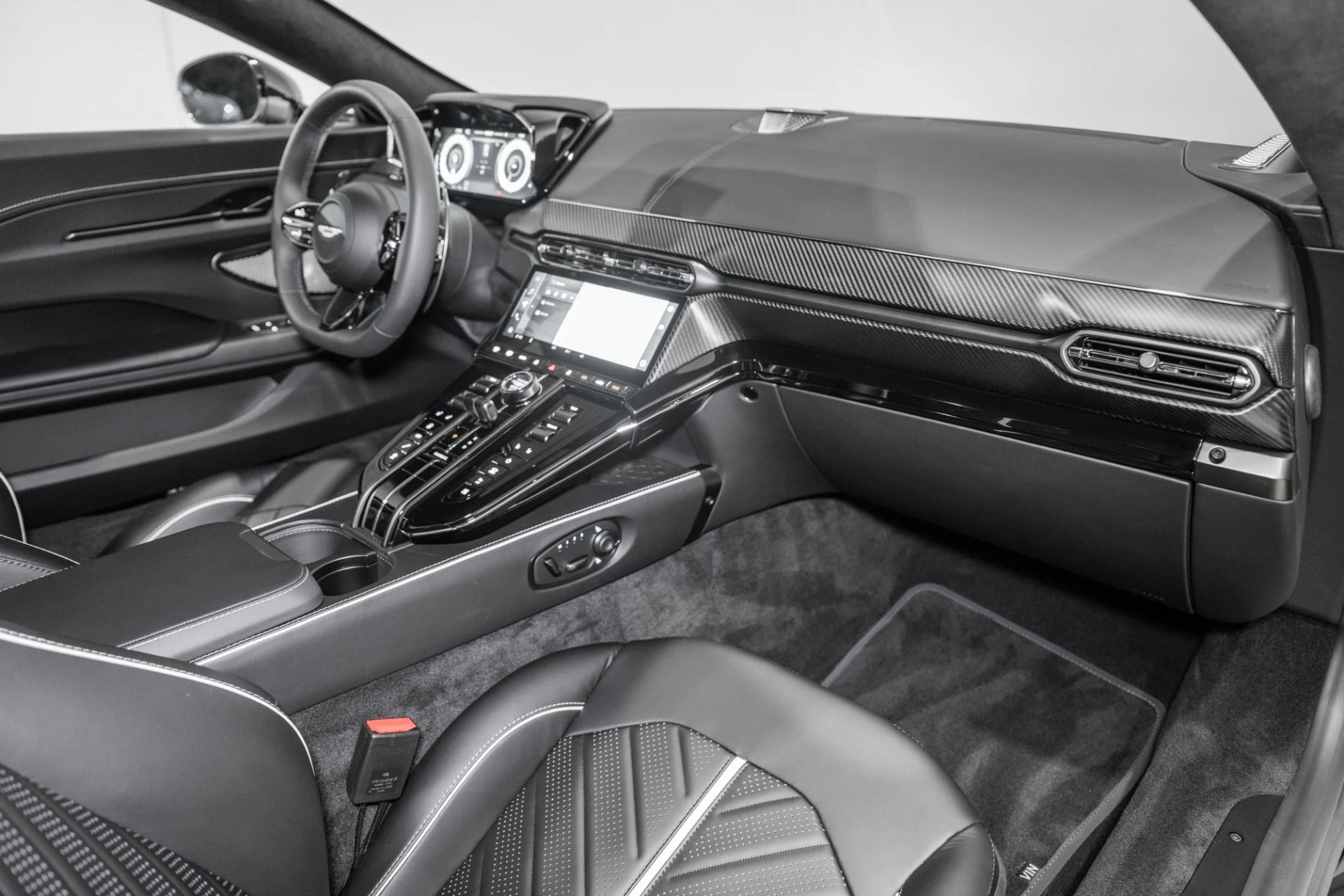 mph014_728113798_New_2026_Aston_Martin_Vantage_S_1784733238_f12f896bd6