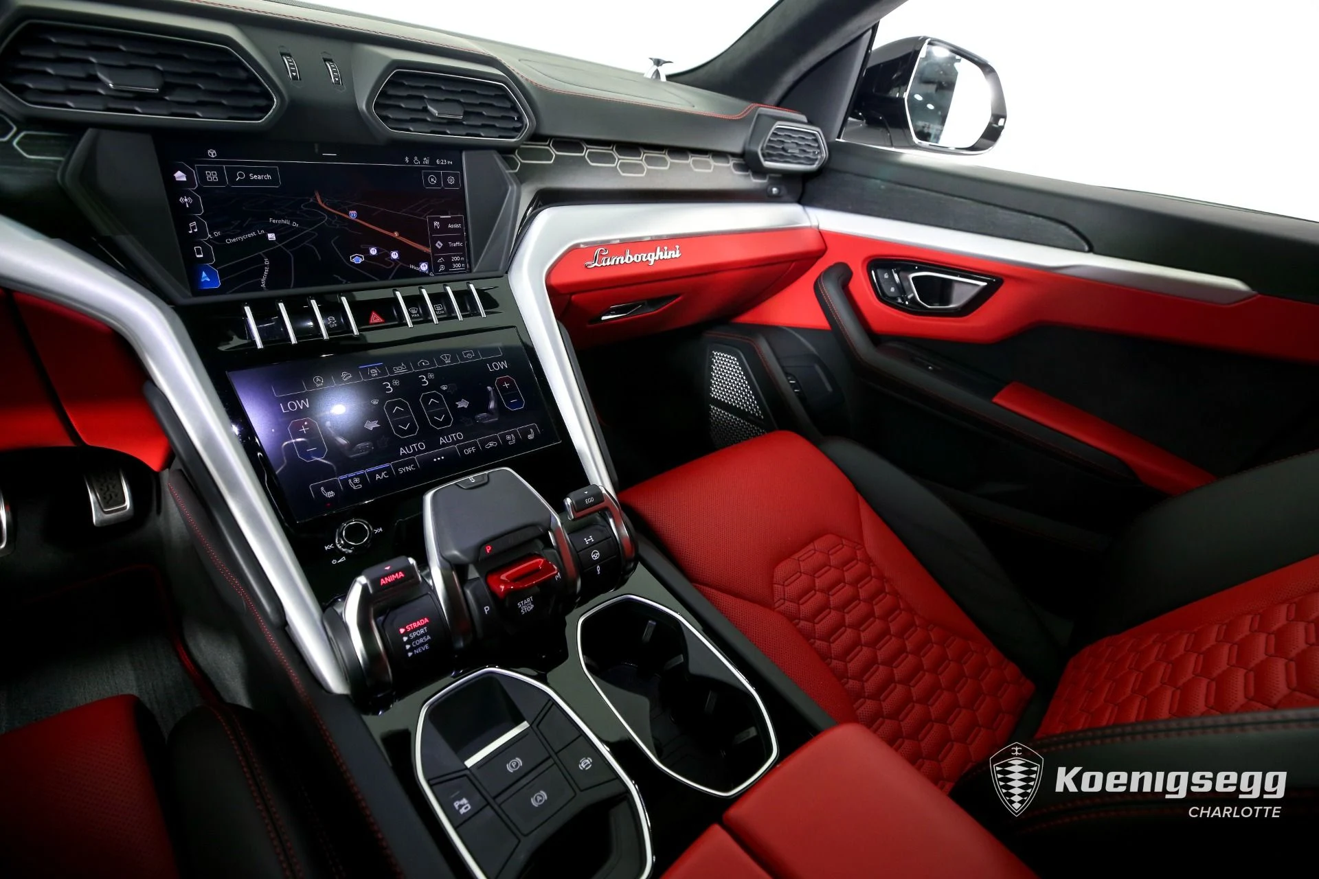 mph014_728350309_Used_2019_Lamborghini_Urus_1760976119_7612cfae78