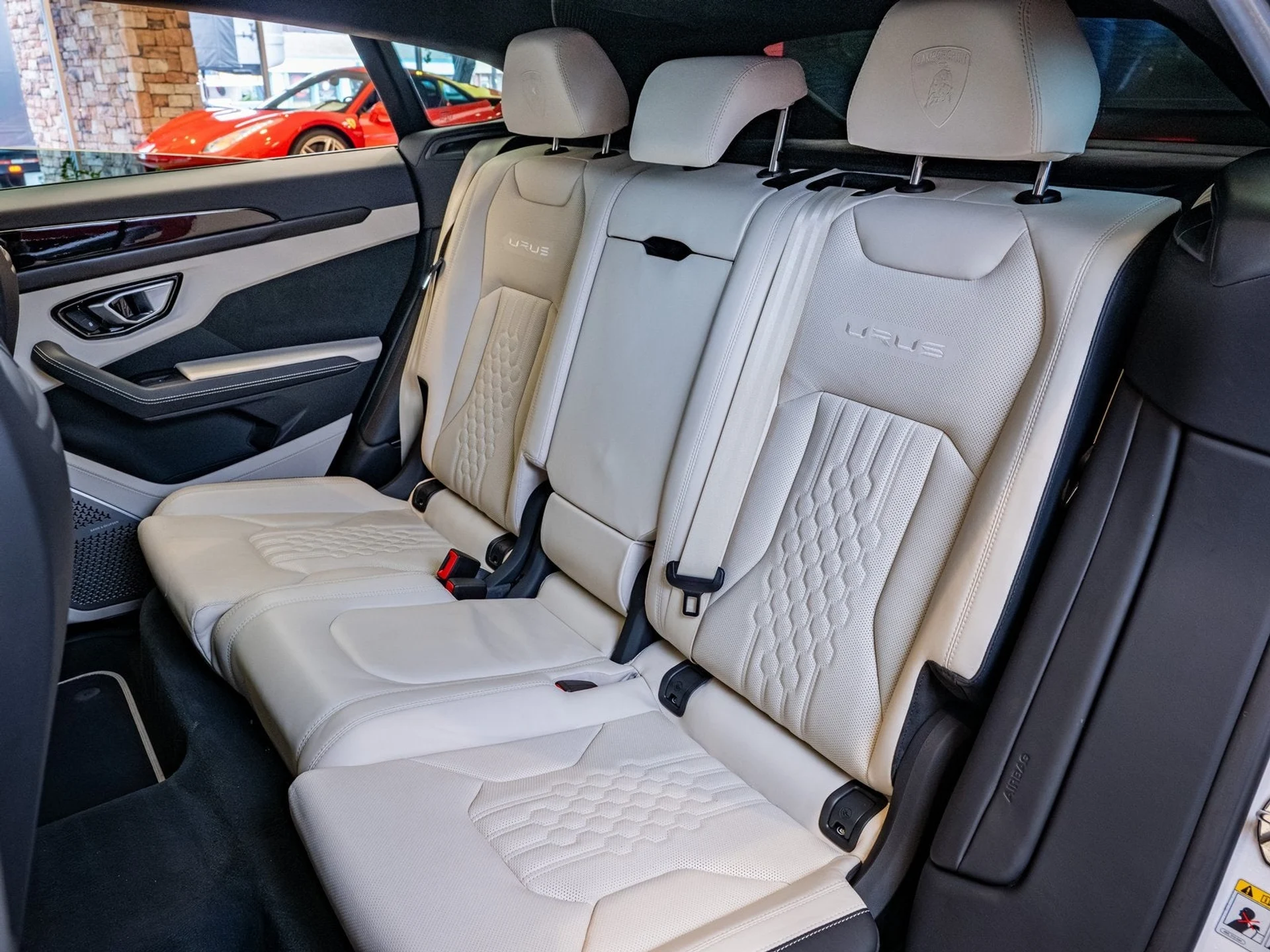 mph014_729289416_15_7e835b267a