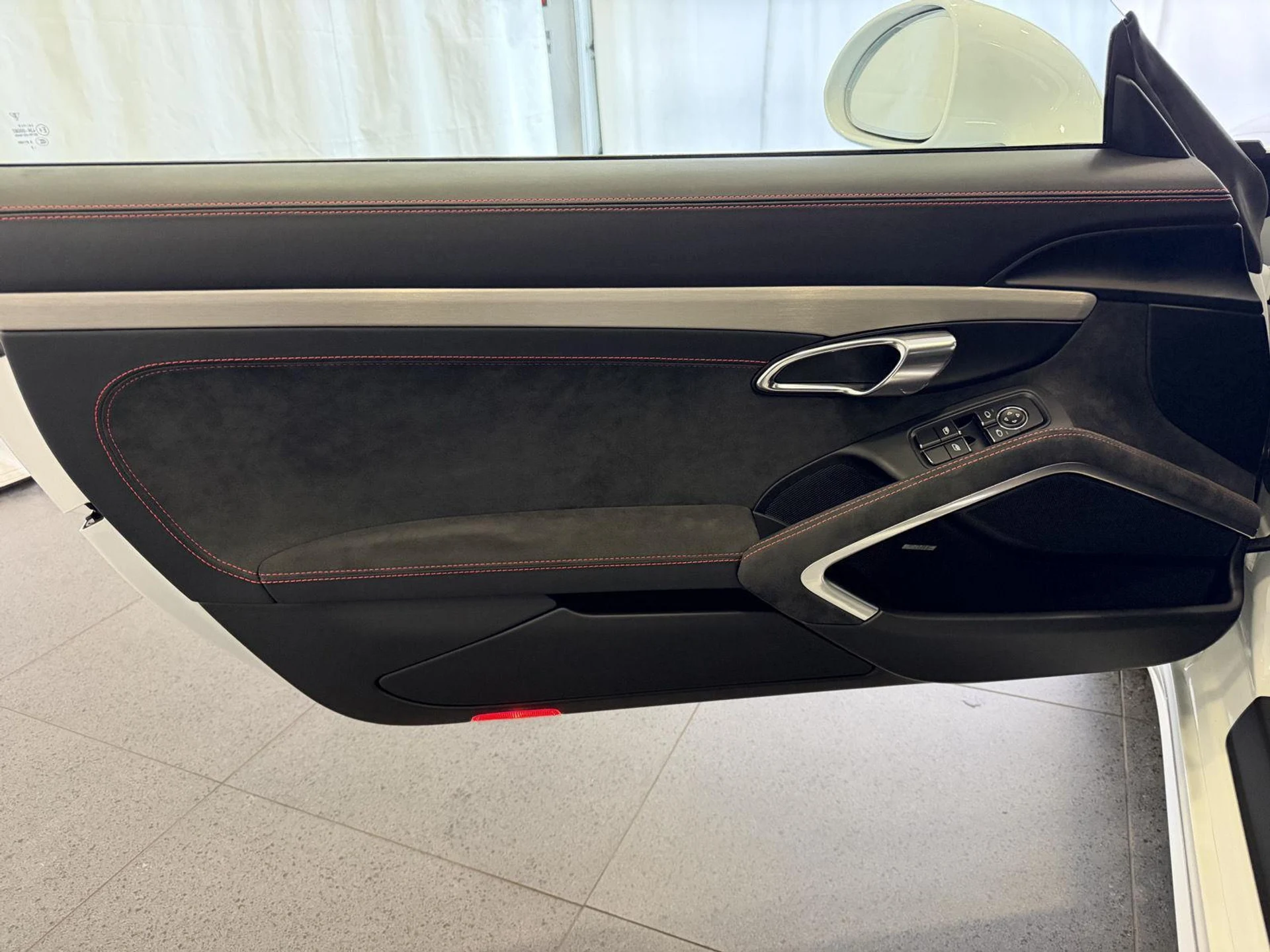 mph014_731804155_32476bba9f5e0a1f520bf06dd8e61baex_454eb8c44f