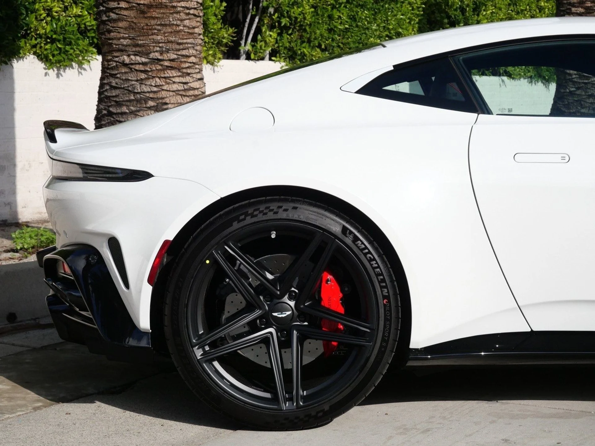 mph014_734187527_a5eb37f6f57cb97a77a544f11ae953e2x_d73a098a25