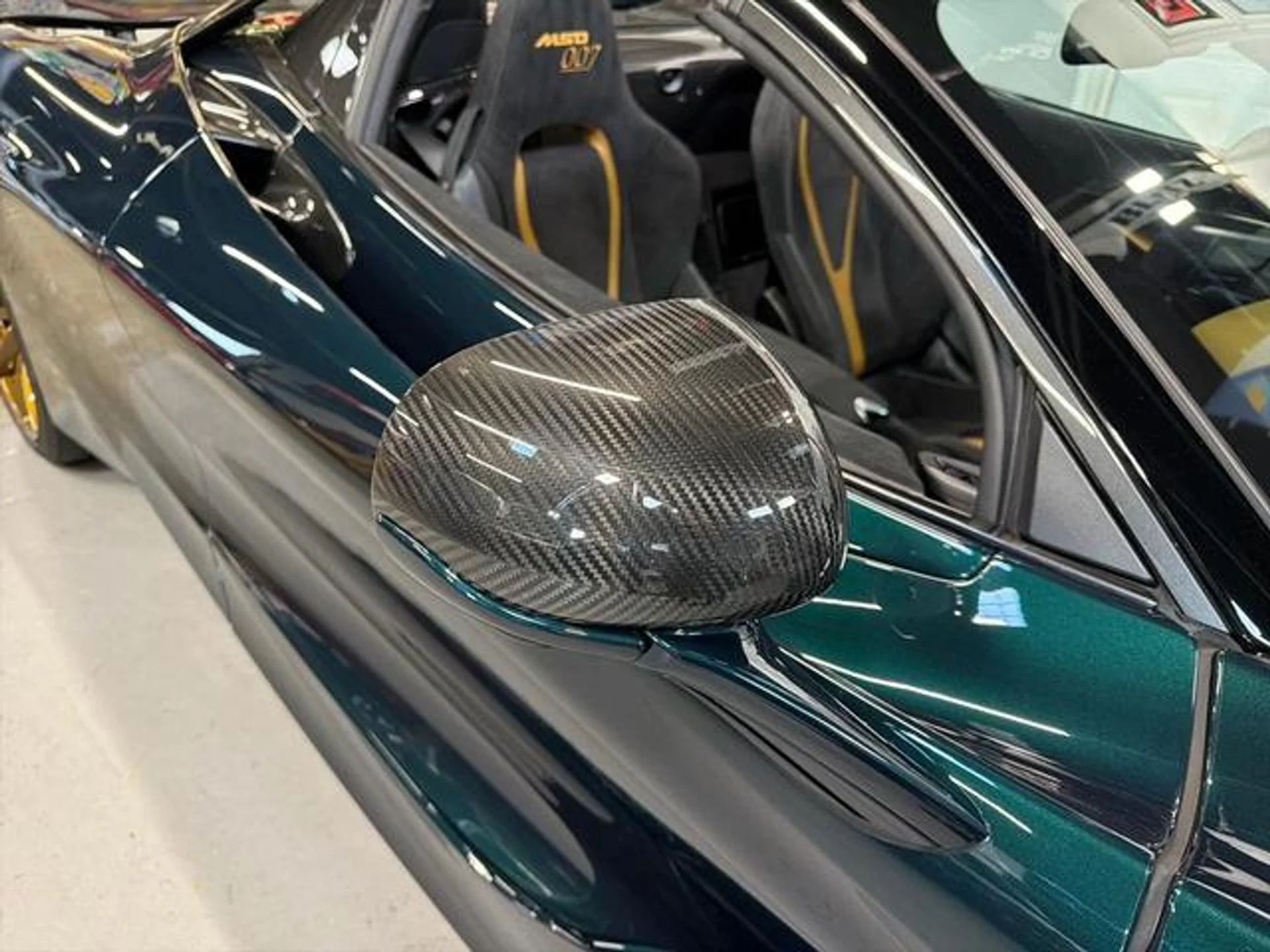 mph014_737611520_d02kv_FQK_21_Ikh_Uzv_Cb_NOMCW_0dc_1762739819