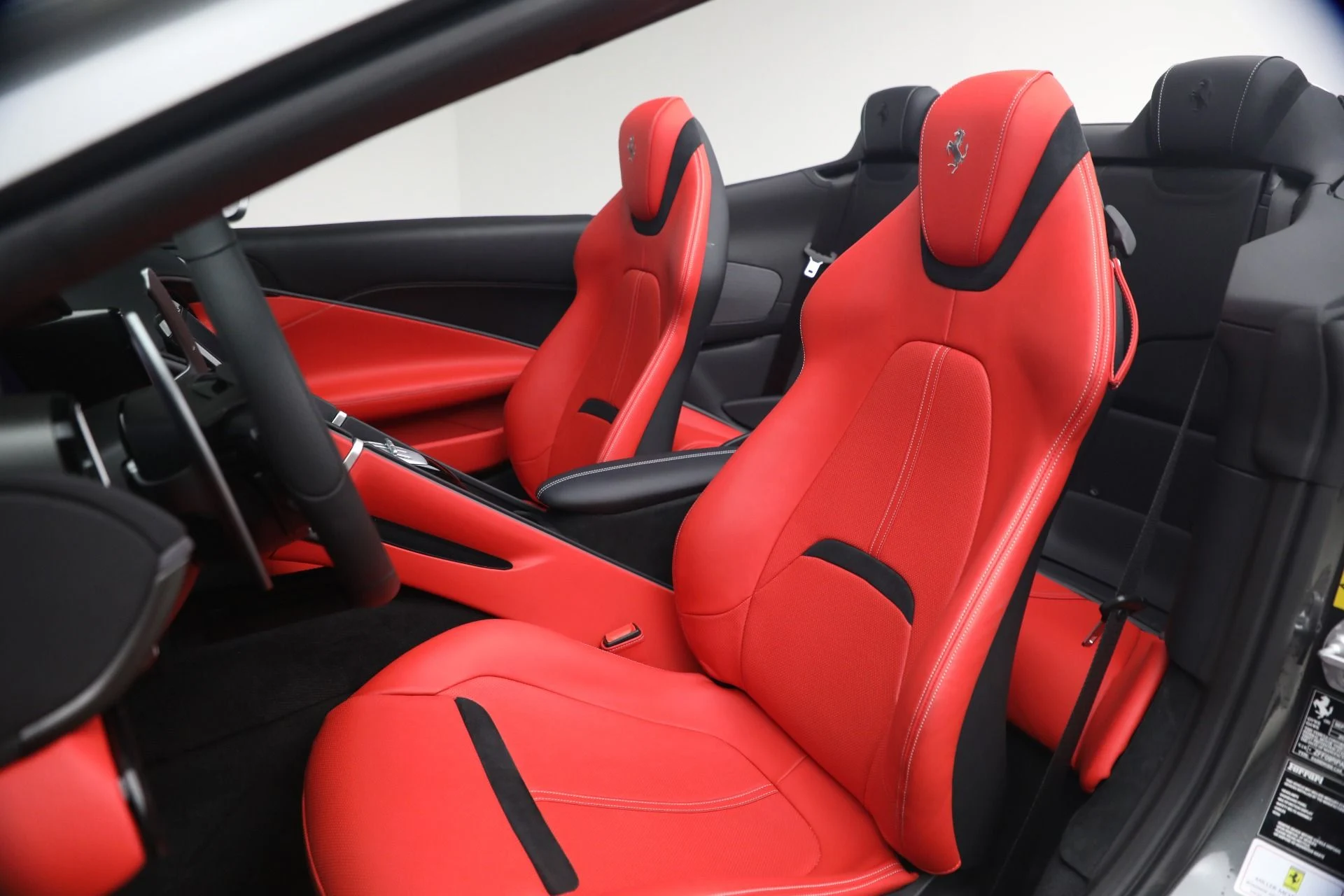 mph014_738227642_Used_2026_Ferrari_Roma_Spider_1790787019_99e61469d5