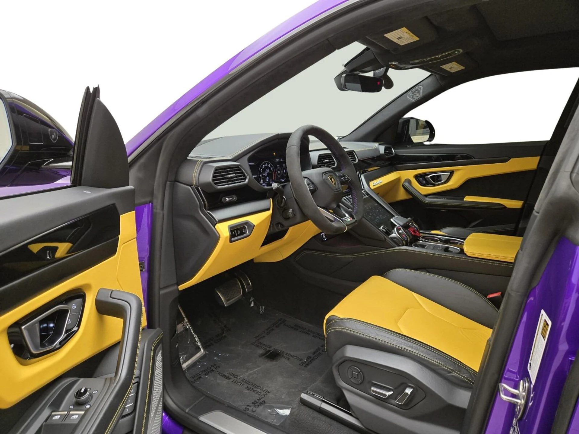 mph014_745038814_Used_2022_Lamborghini_Urus_1760597908_48671b2511
