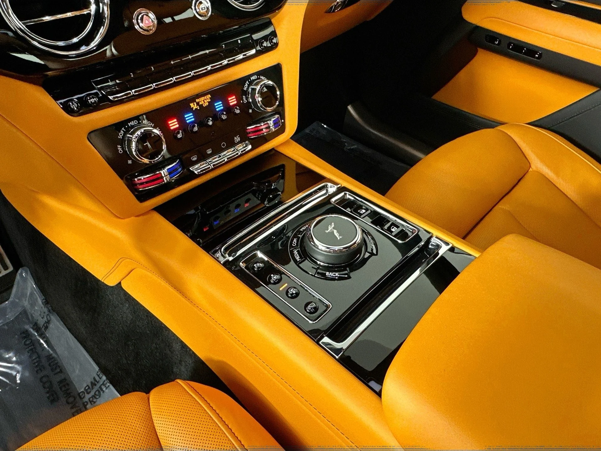 mph014_749394856_15_3c50cb4a14