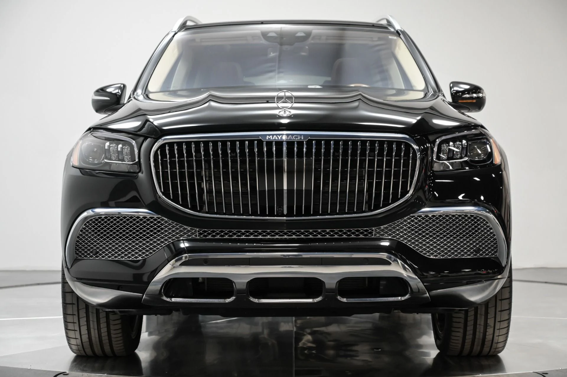 mph014_751025626_Used_2022_Mercedes_Benz_GLS_Maybach_GLS_600_4_MATIC_1745001527_7694b93d0f