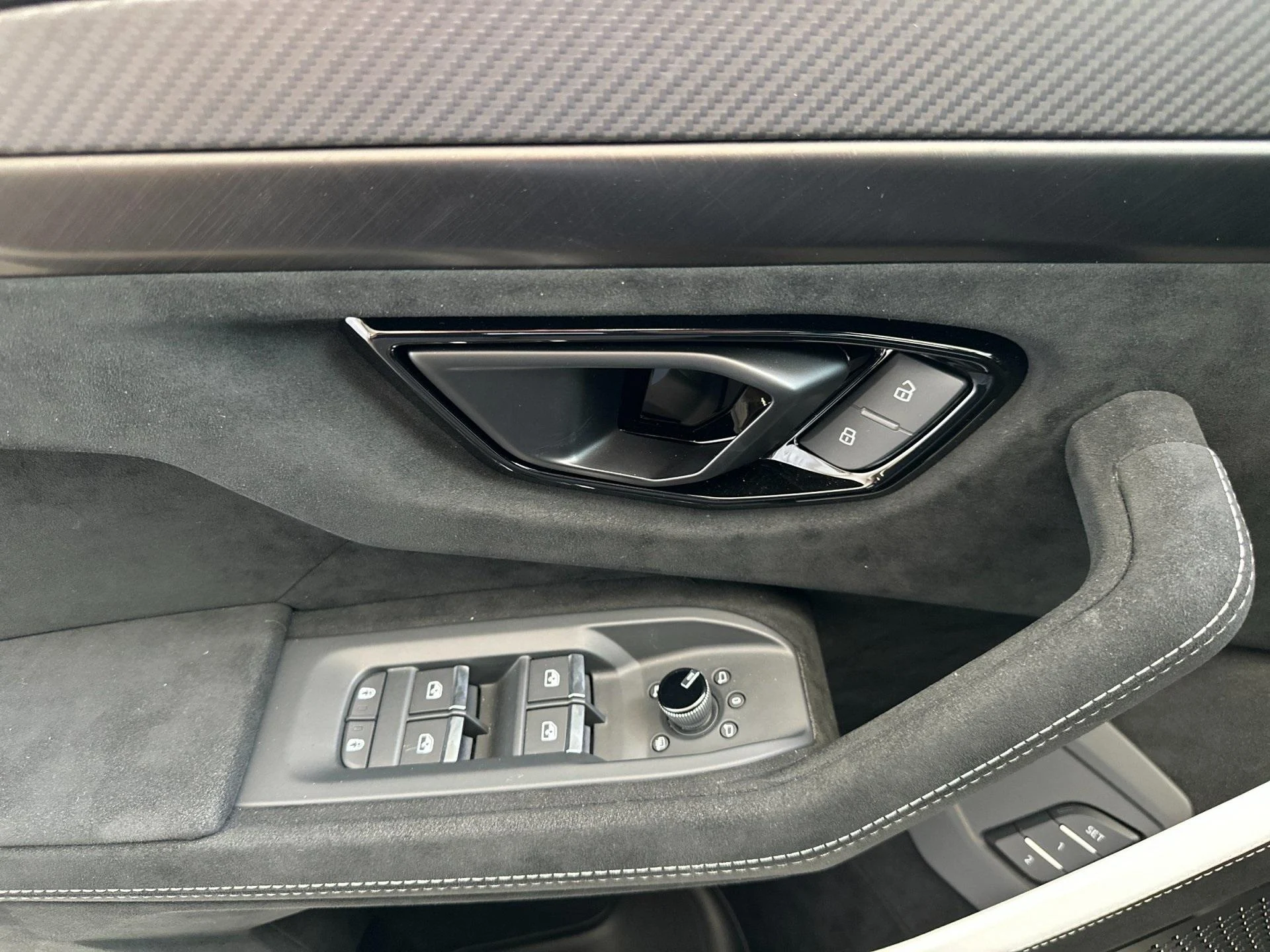 mph014_751669512_New_2024_Lamborghini_Urus_Performante_1747424520_229b39d228