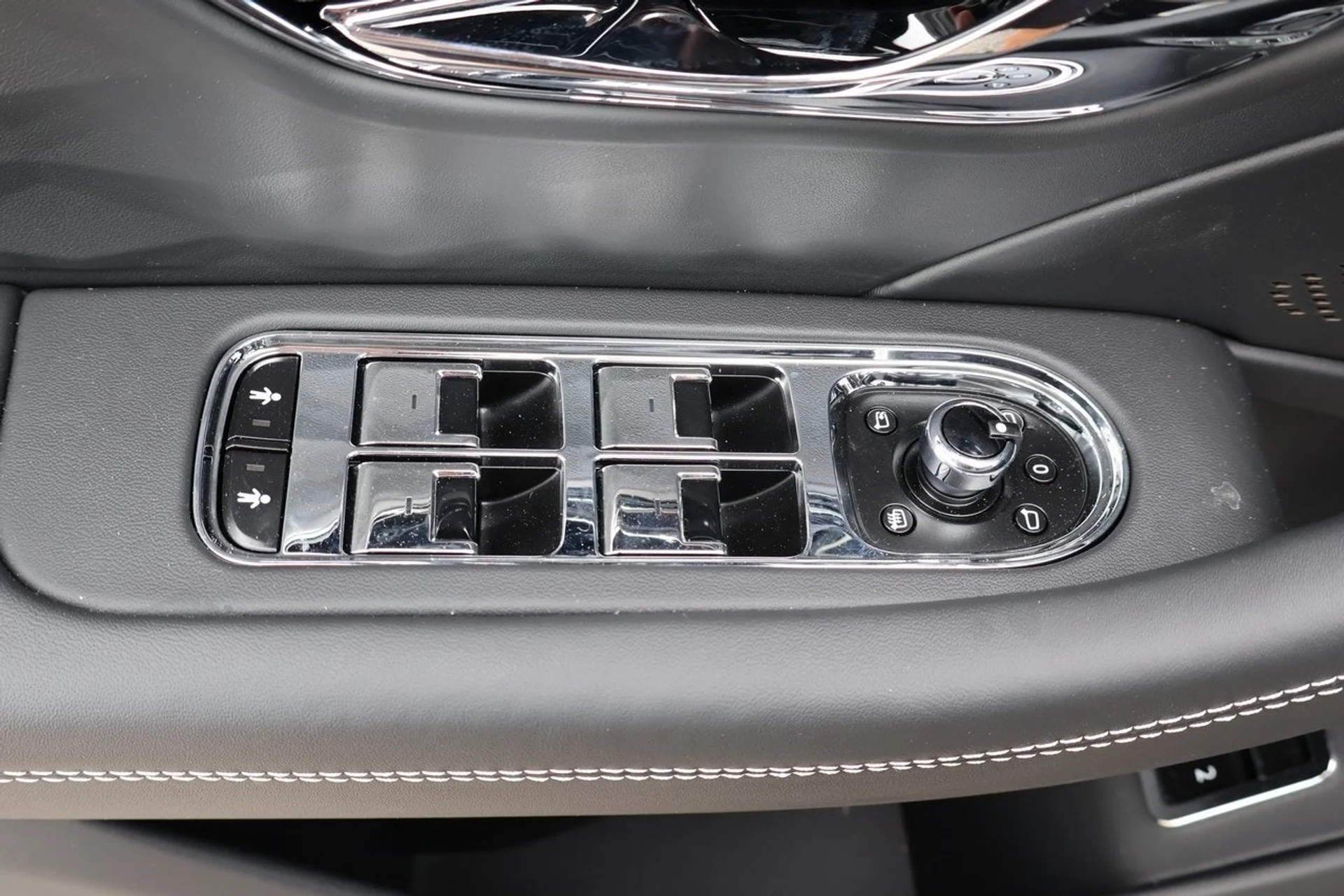 mph014_758761752_15_940f7818fc