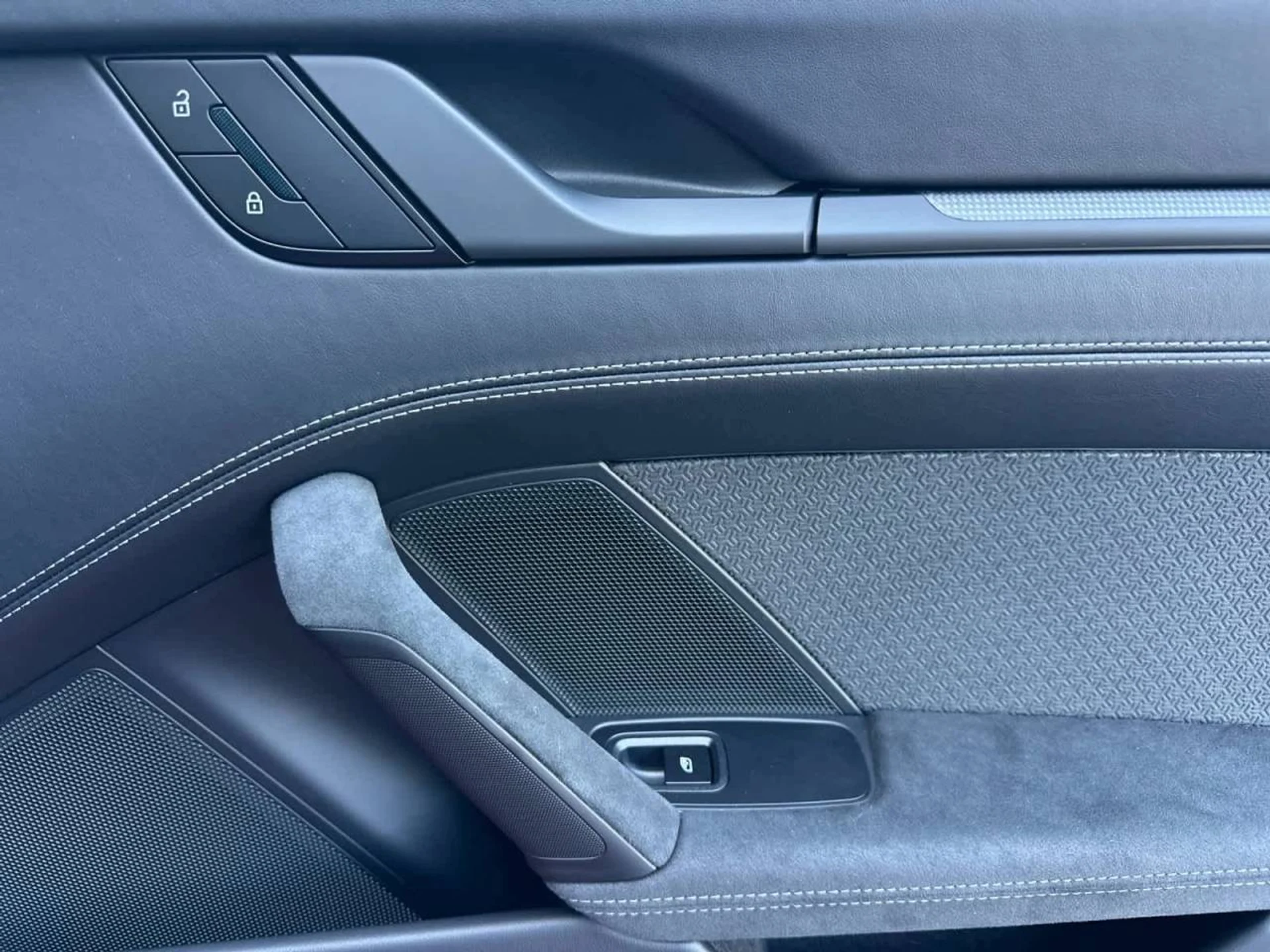 mph014_760452391_15_9da027bd41