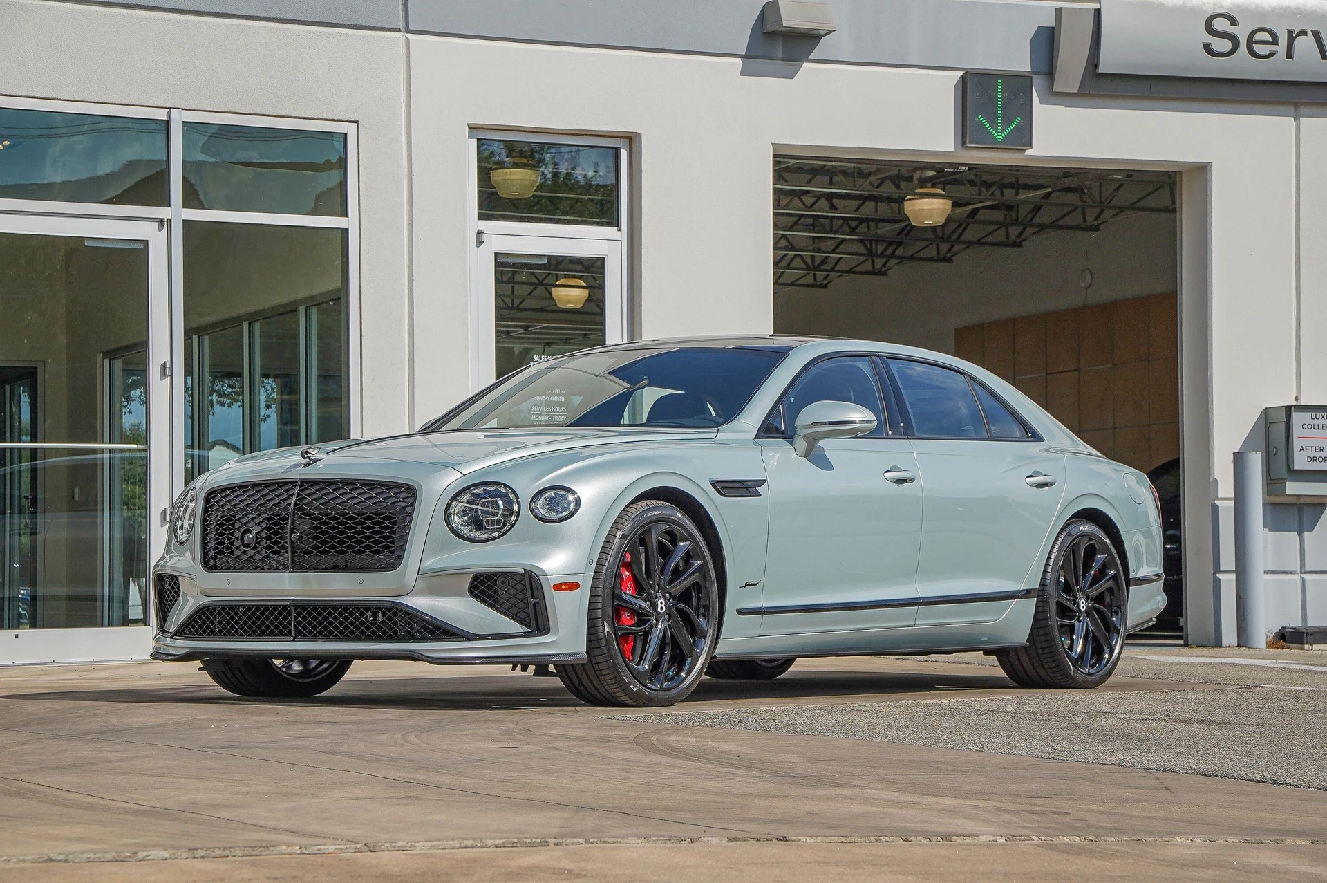 mph014_760752049_Hi_Tech_Luxury_Imports_LLC_SCBBR_6_ZG_7_TC_024366_image_14_e811aa2c45