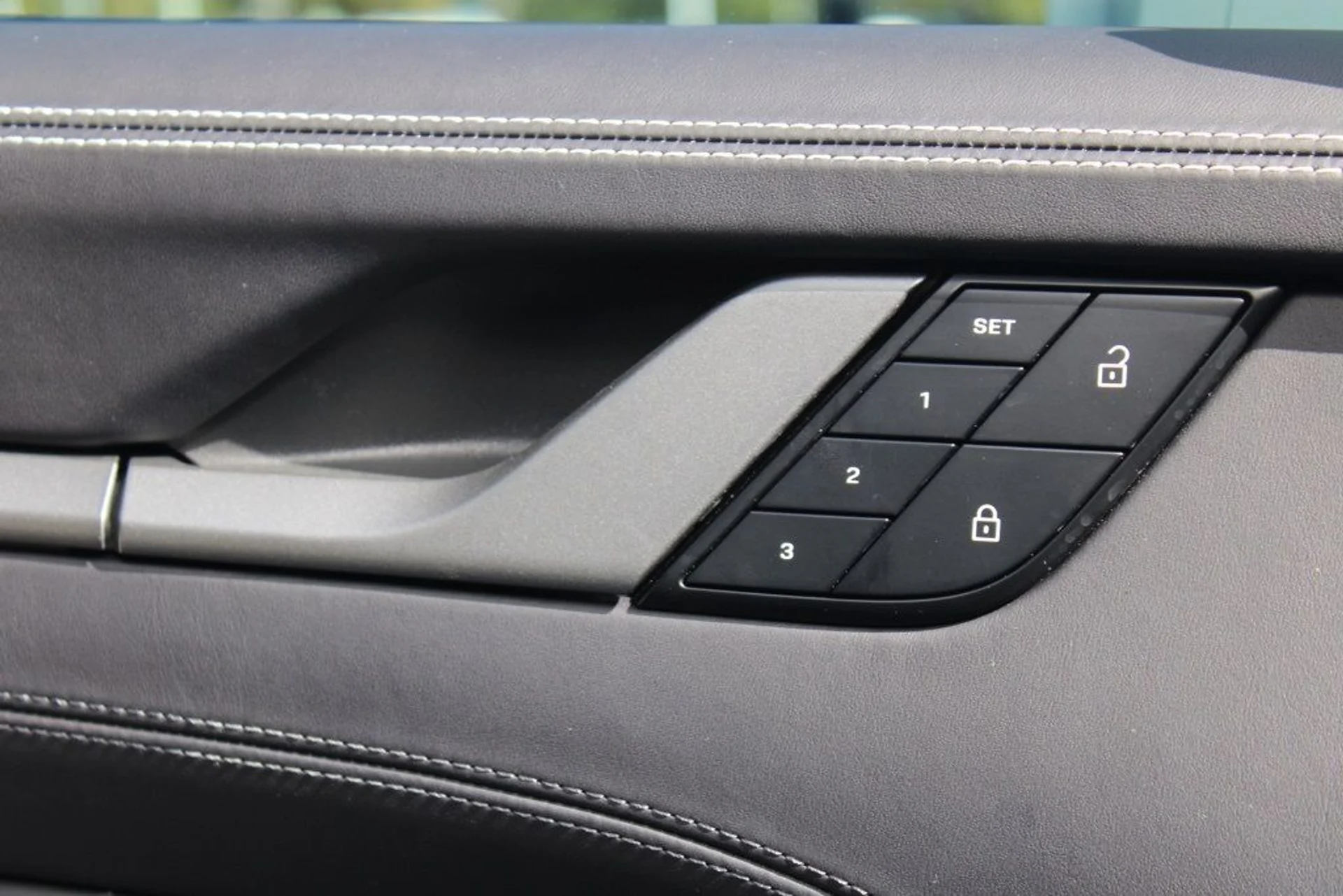 mph014_76113227_ea69d18b2c96f8c5a2f9894c4b081ad1_a100aa29c4