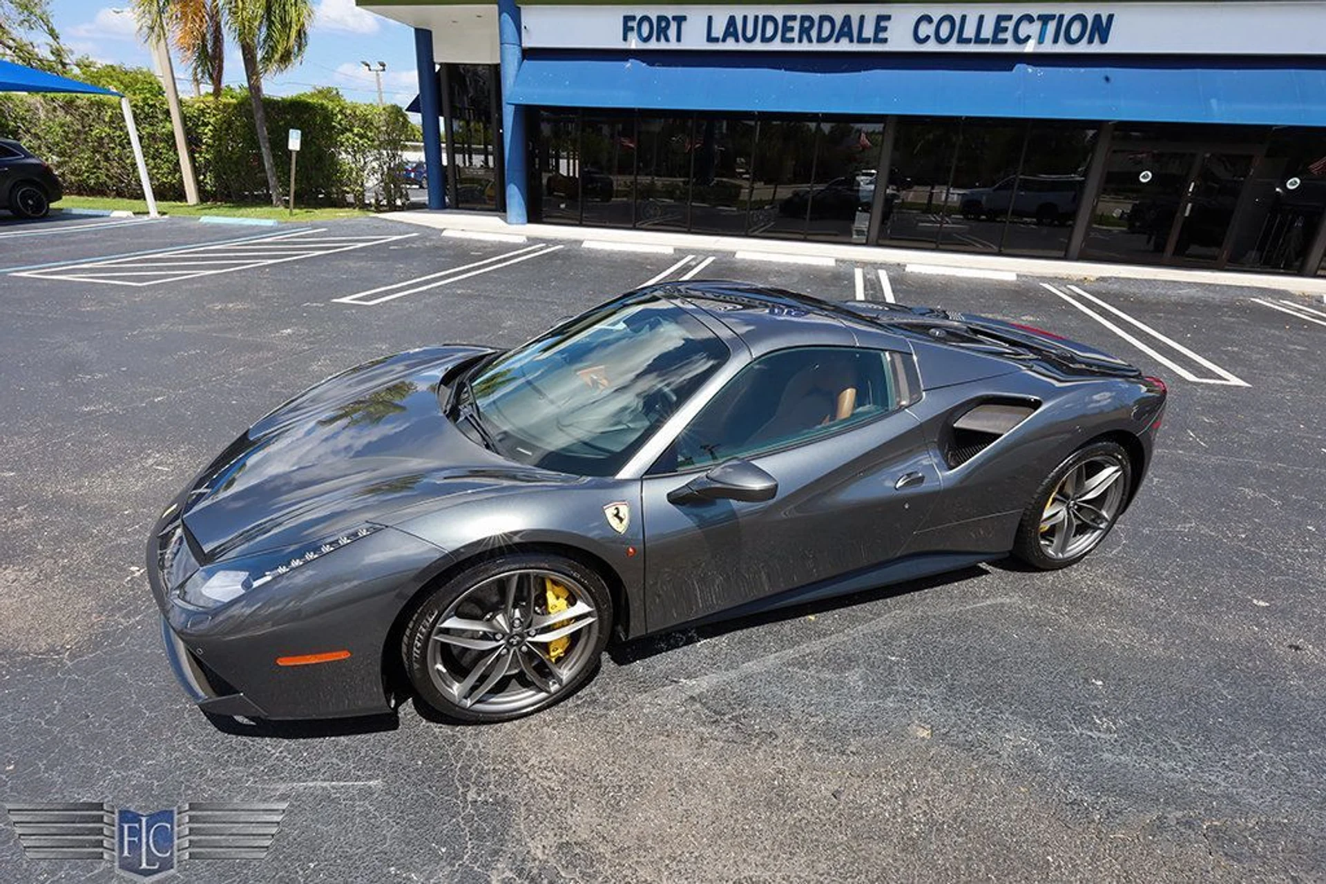 mph014_766821435_used_2017_ferrari_488_spider_convertible_6305_23017916_15_1024_4584708325