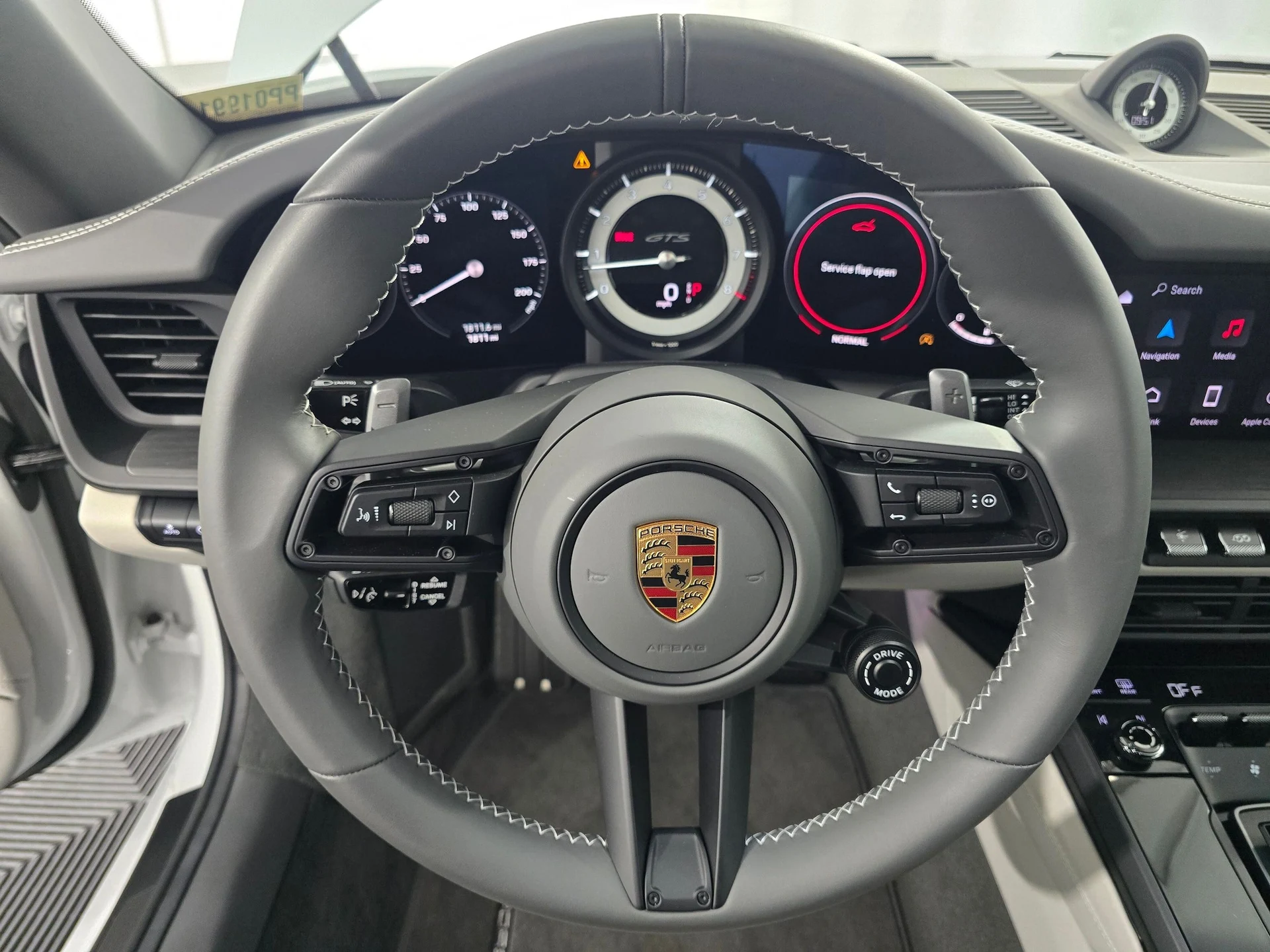 mph014_769815896_9b4a1f61fb22476a69458e3230c4a66bx_fb8f21faa8