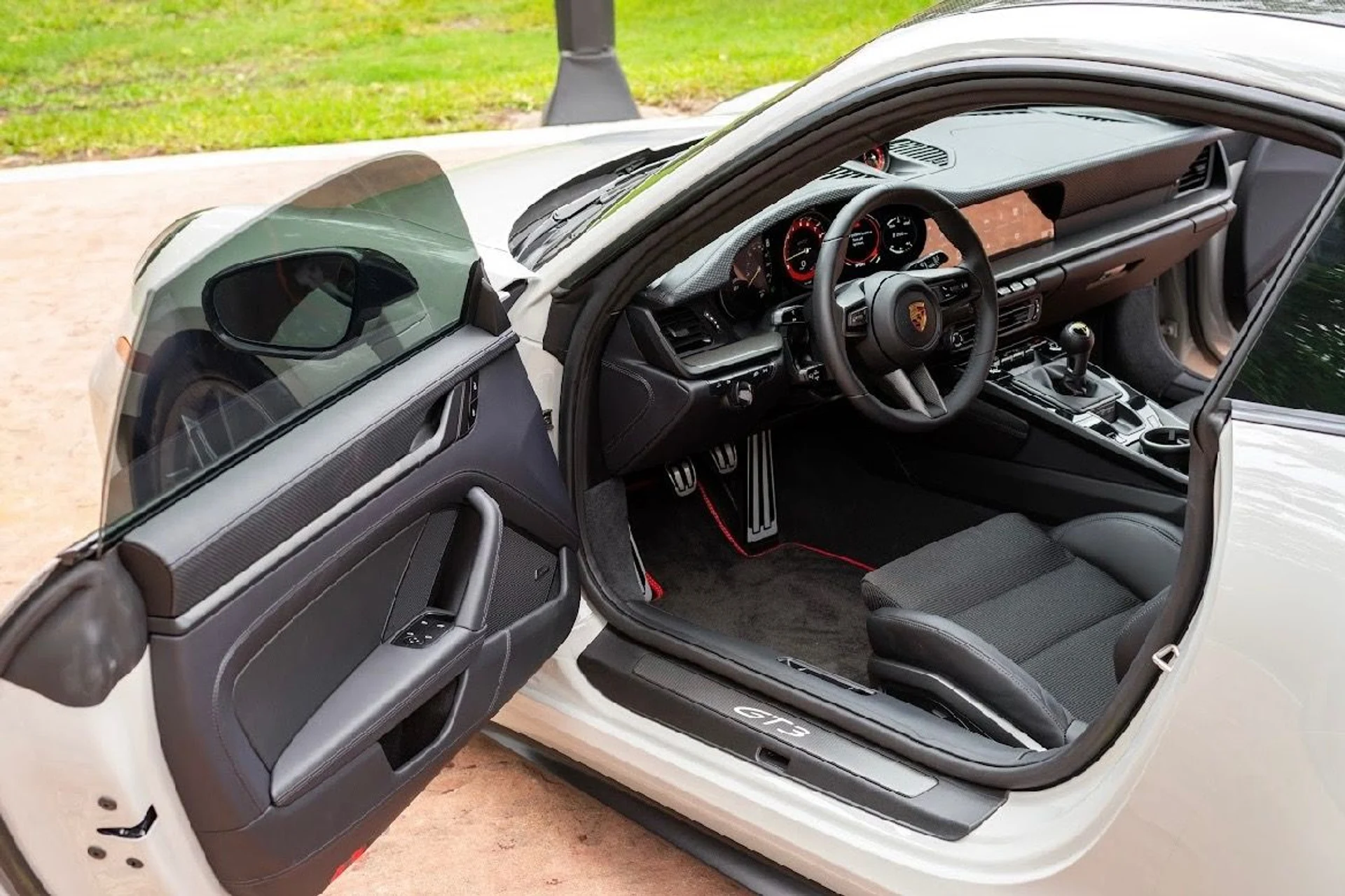 mph014_771240053_Used_2023_Porsche_911_GT_3_Touring_1756326134_99611c2553