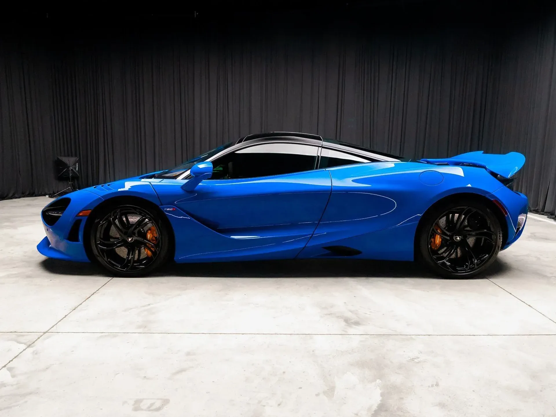 mph014_771641742_b46dcb90_425e_425e_84d9_02a00f3732ec_4e3563ecfe