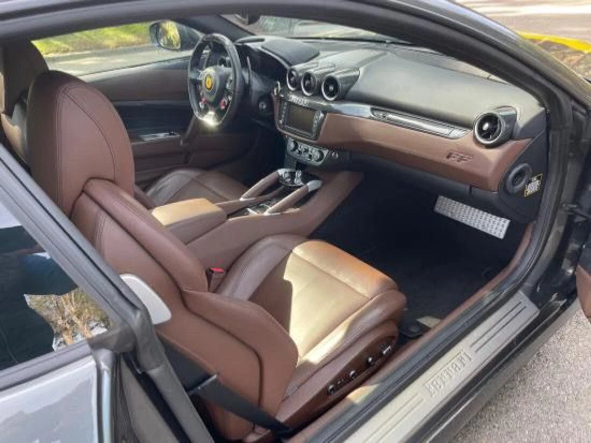 mph014_787098058_Used_2013_Ferrari_FF_1758238028_ecb471e8ed
