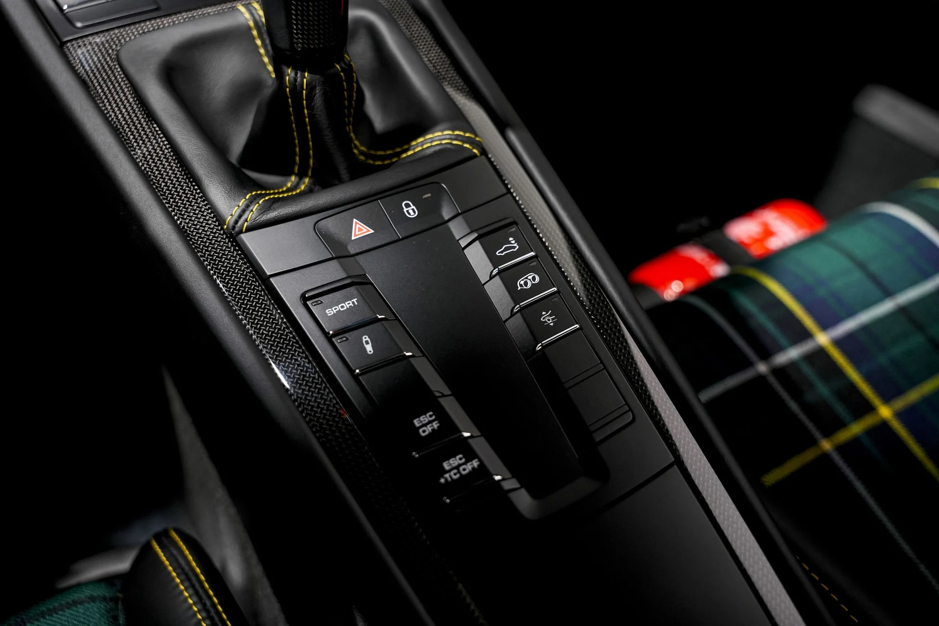 mph014_789644604_c4a7b9e1d9a7fd7dd164aace66f5fcefx_17e2960ced