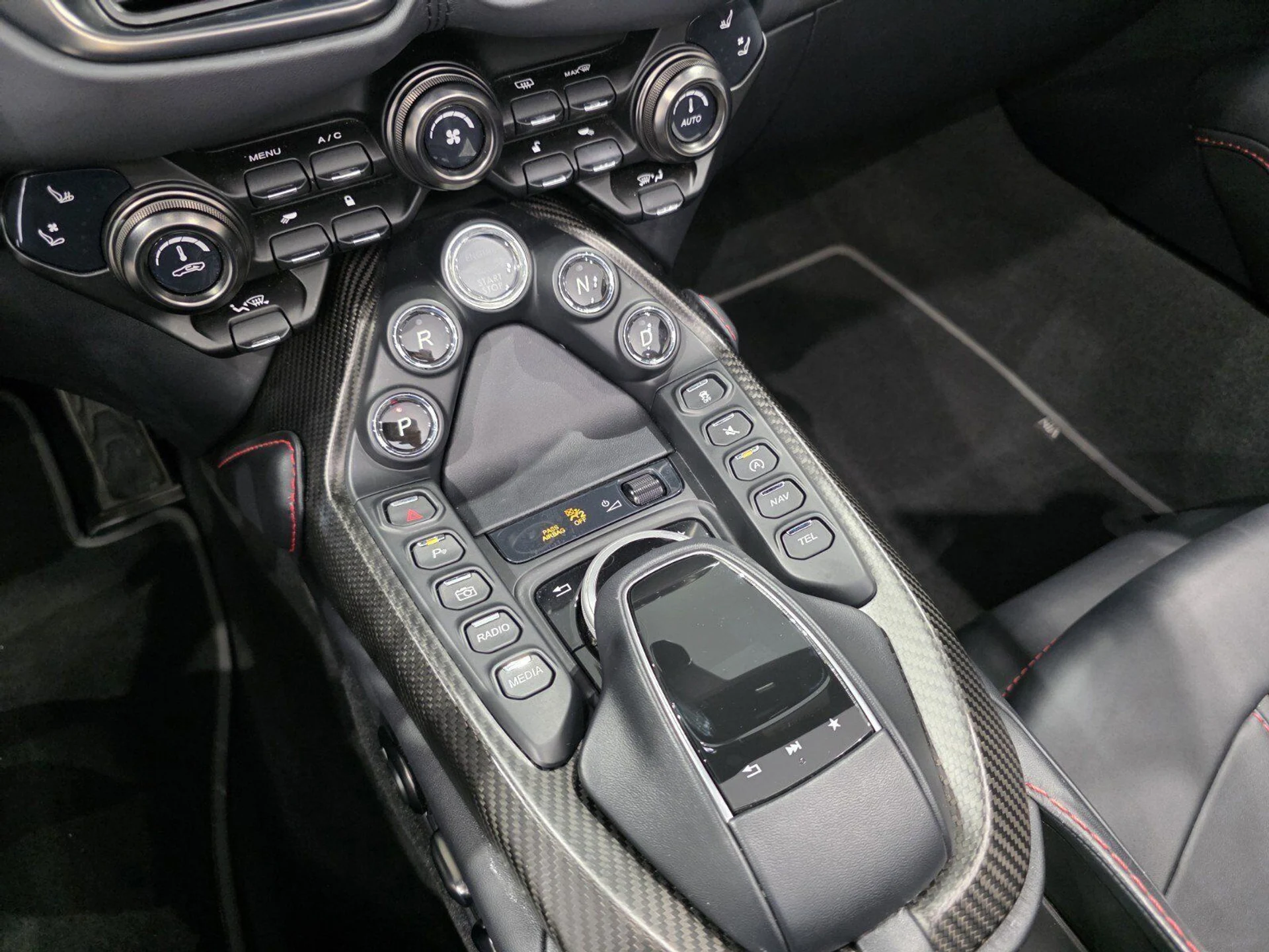 mph014_790127083_05b7a88287cbdac39e1d1f7b16759c30_63c5456117