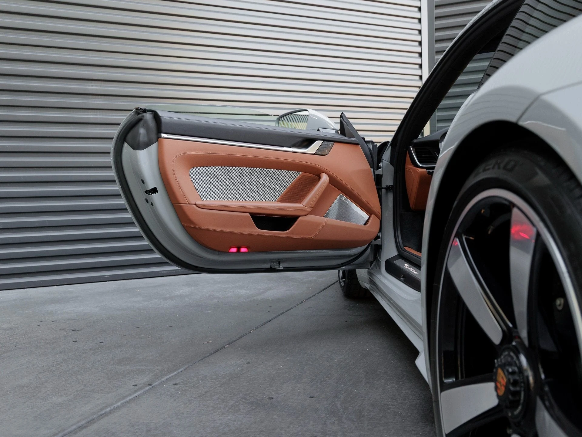 mph014_791549029_15_cea0274d2e