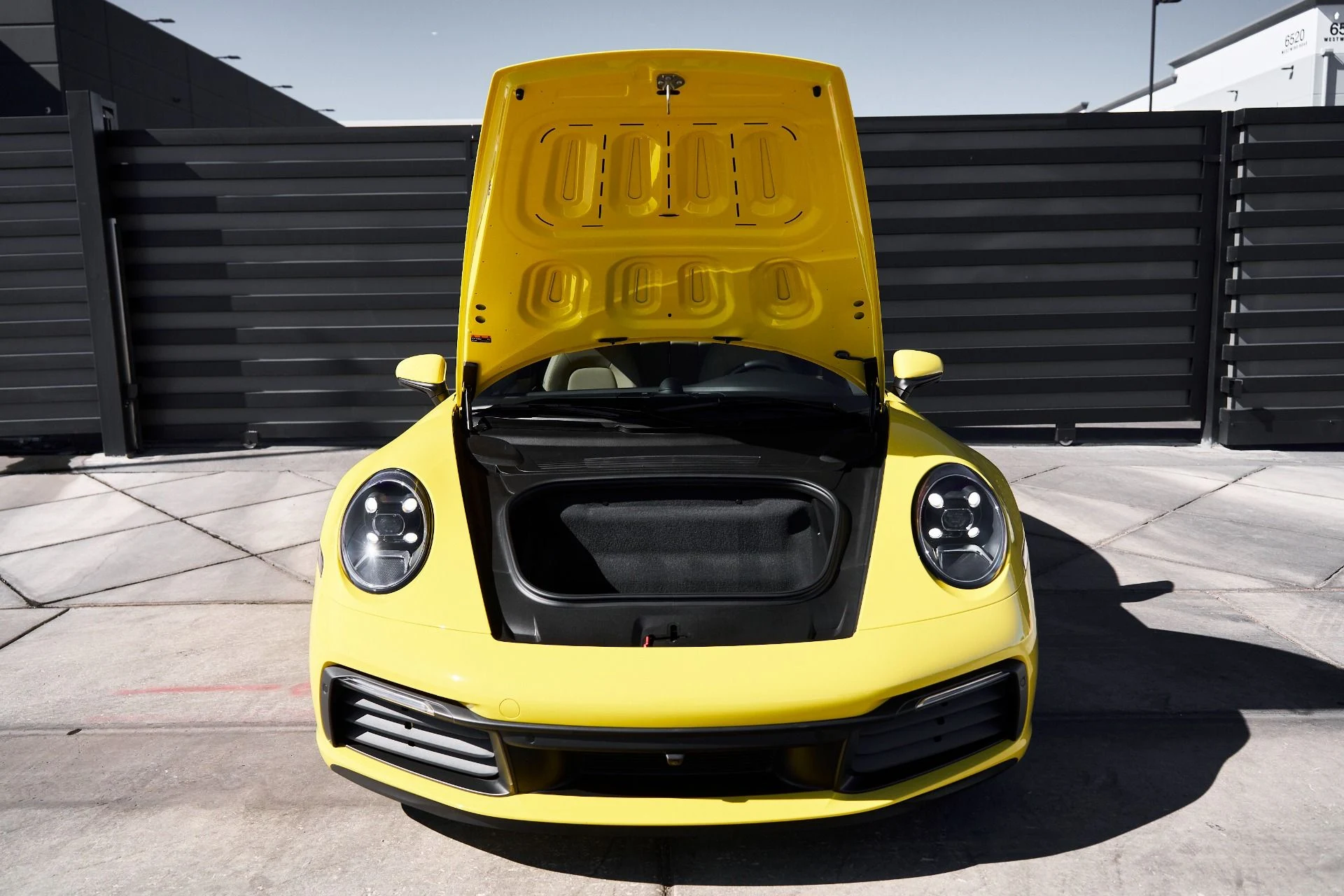 mph014_797399079_Used_2022_Porsche_911_Carrera_4_S_1761081917_eddc14e2d9