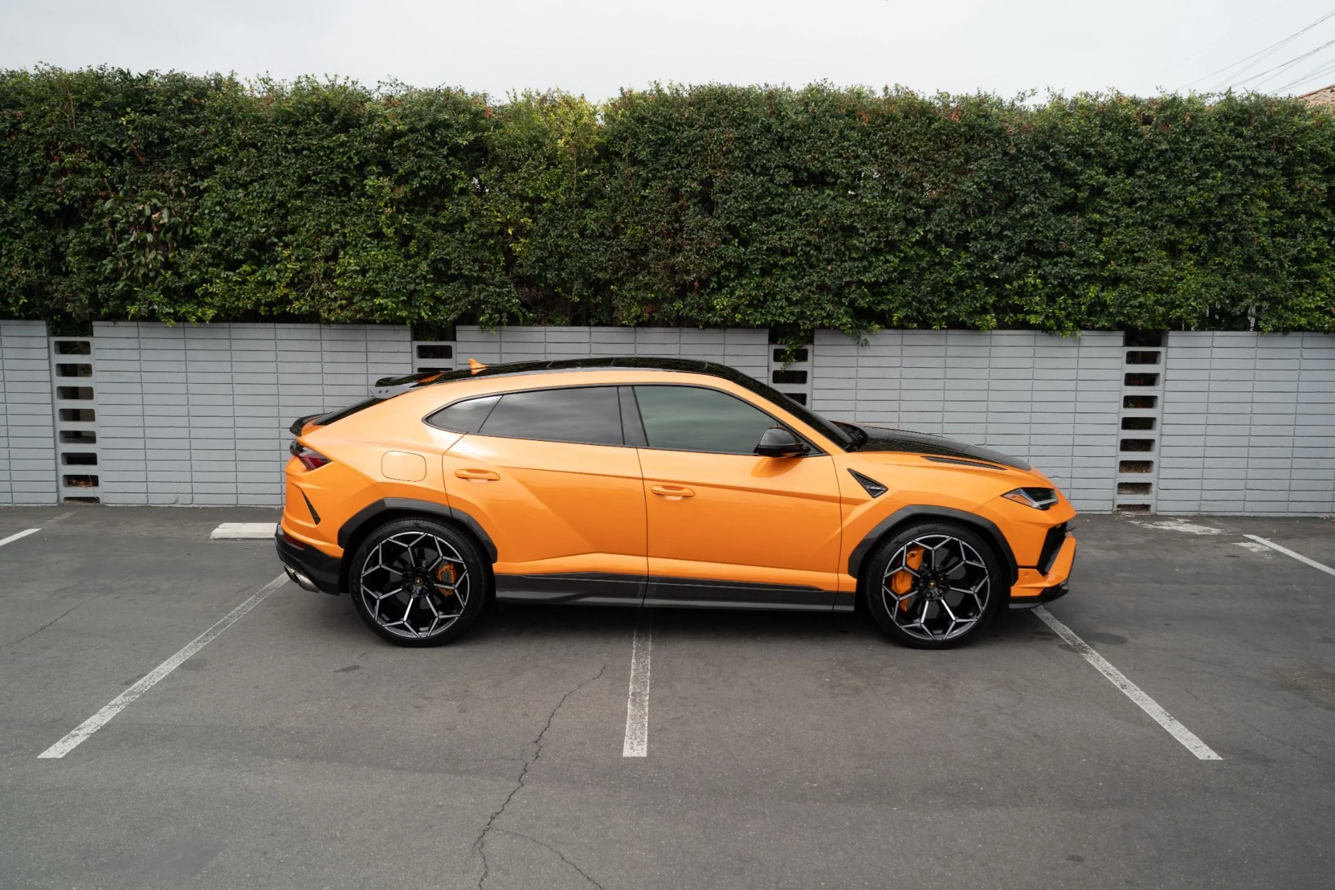 mph014_803457467_Used_2022_Lamborghini_Urus_1755127635_f6be0eb6b4