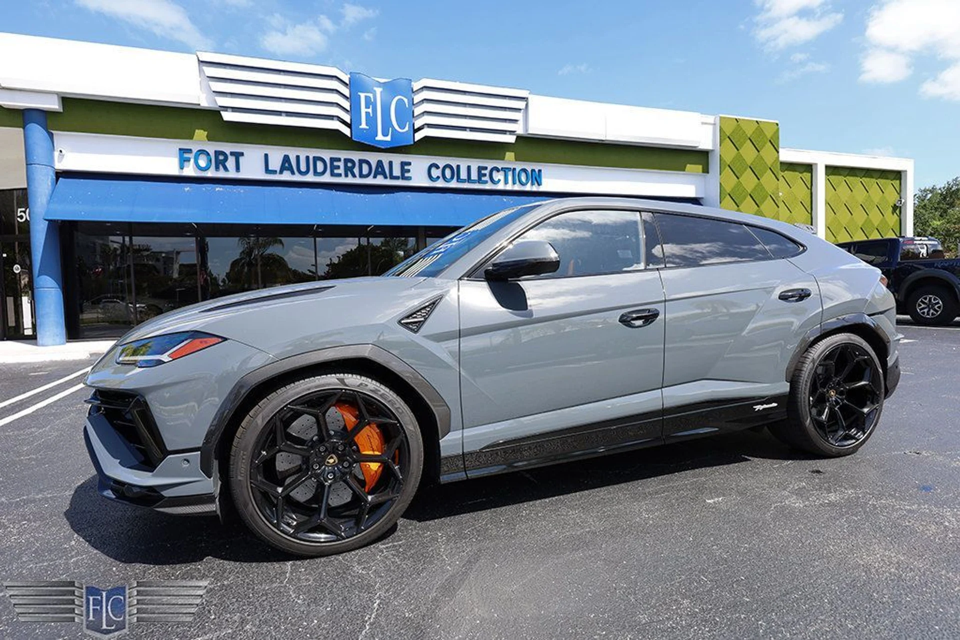 mph014_804880740_used_2024_lamborghini_urus_performanteawd_6305_23012668_15_1024_65eb45196a