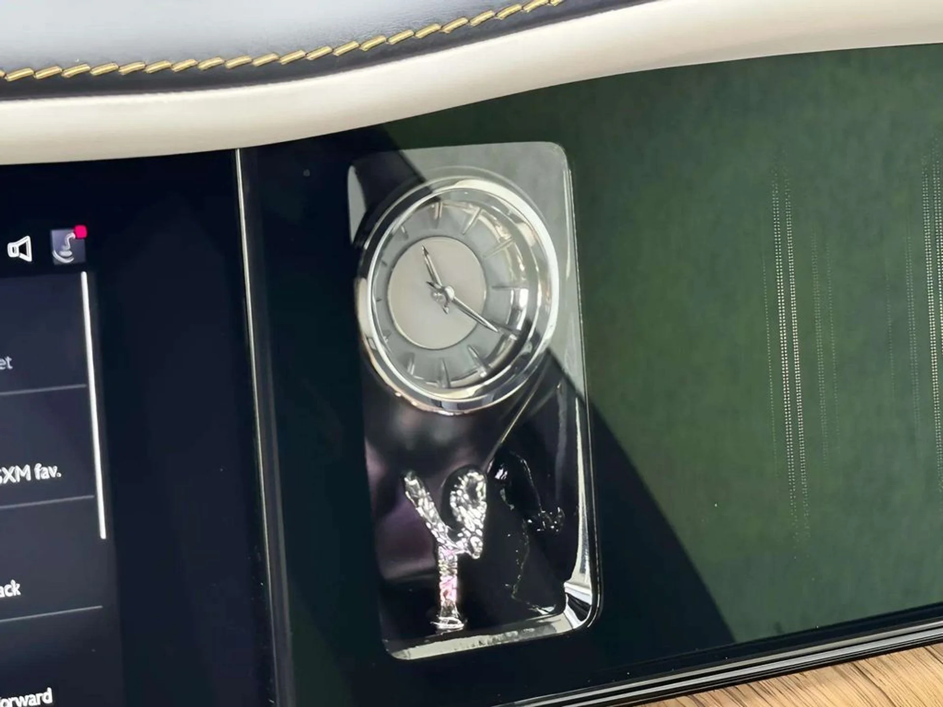 mph014_805566197_b3d65cdb4028093bc6d4fbcf20b32c0ax_34ae4d6dec