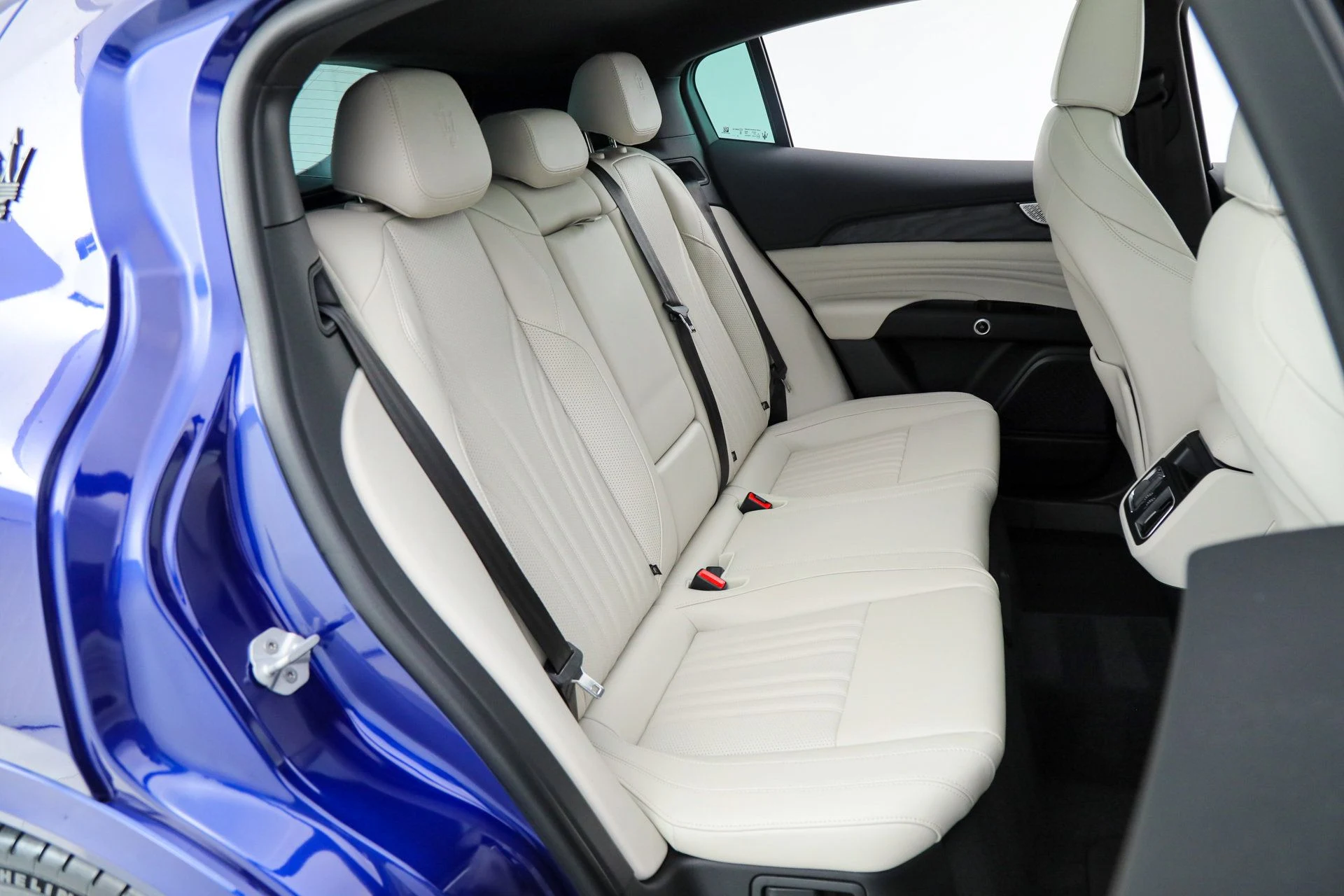 mph014_812131109_ef0c1a49055a92138584229c3e4a536c_33f5d6b6aa