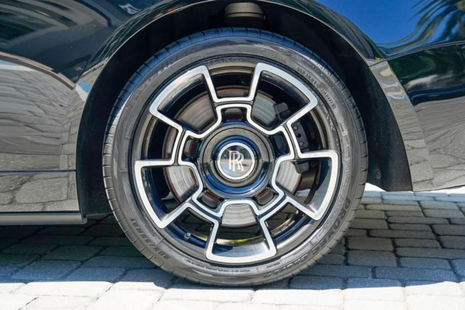 mph014_812902278_23014492_15_d05c5b7b95