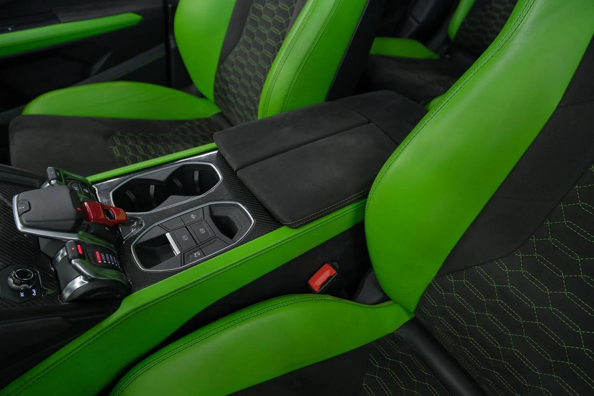 mph014_813166520_893fde5e5d3e6a2c87d5597e5d7f854d_5cb3b599e2