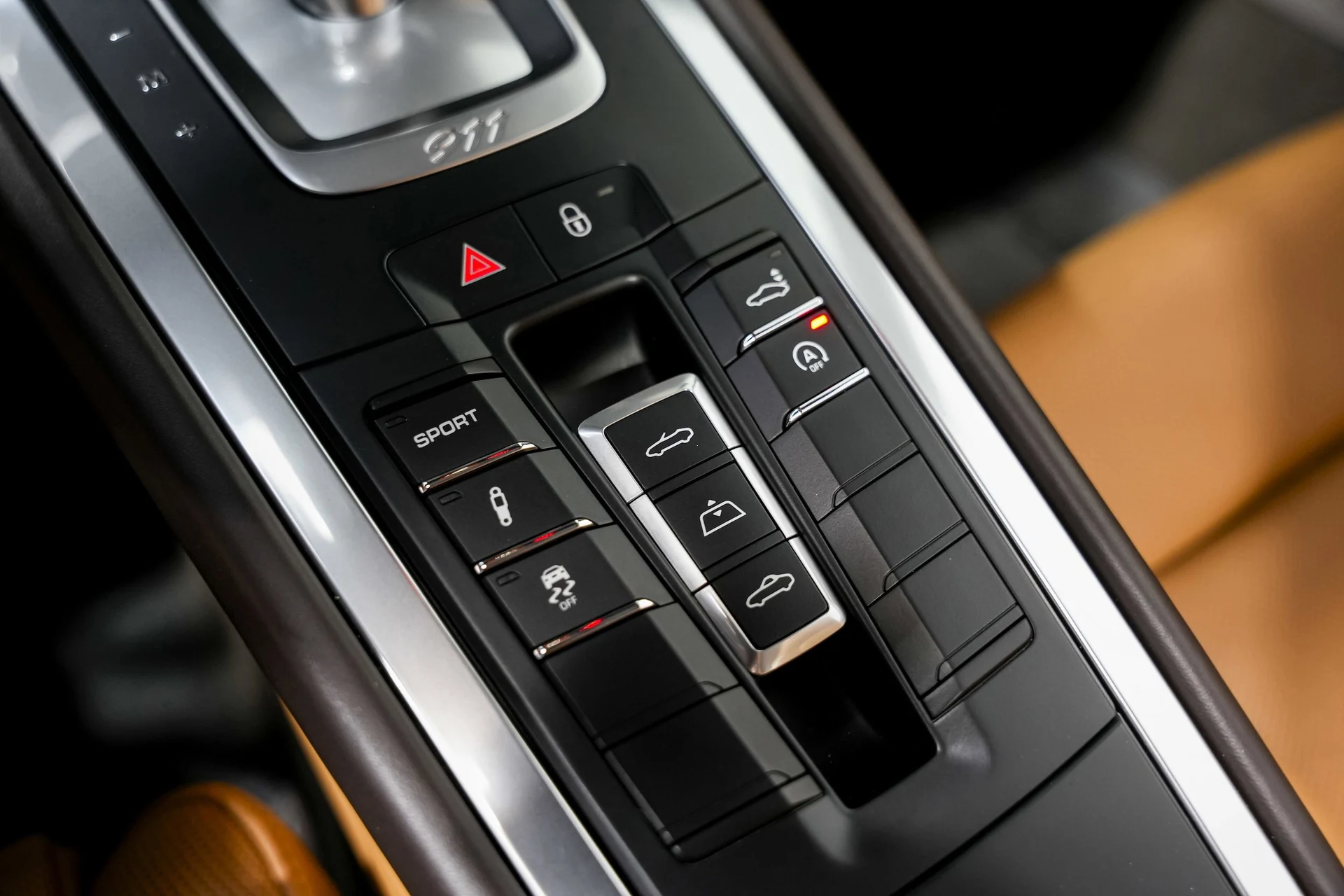 mph014_816418997_3fbbcb0bcccd303bc69161bf9613e378x_3519fe90b4