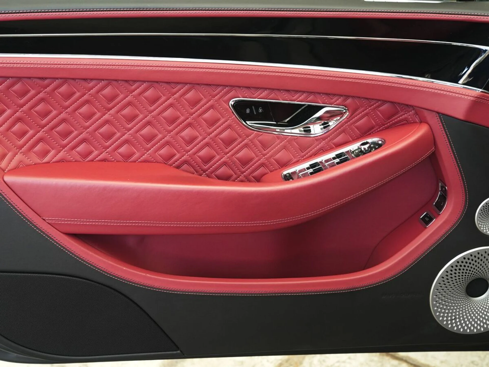 mph014_817597975_dtrg3uf6dm3ly1jujv77kgrfa2tb_037c30e544