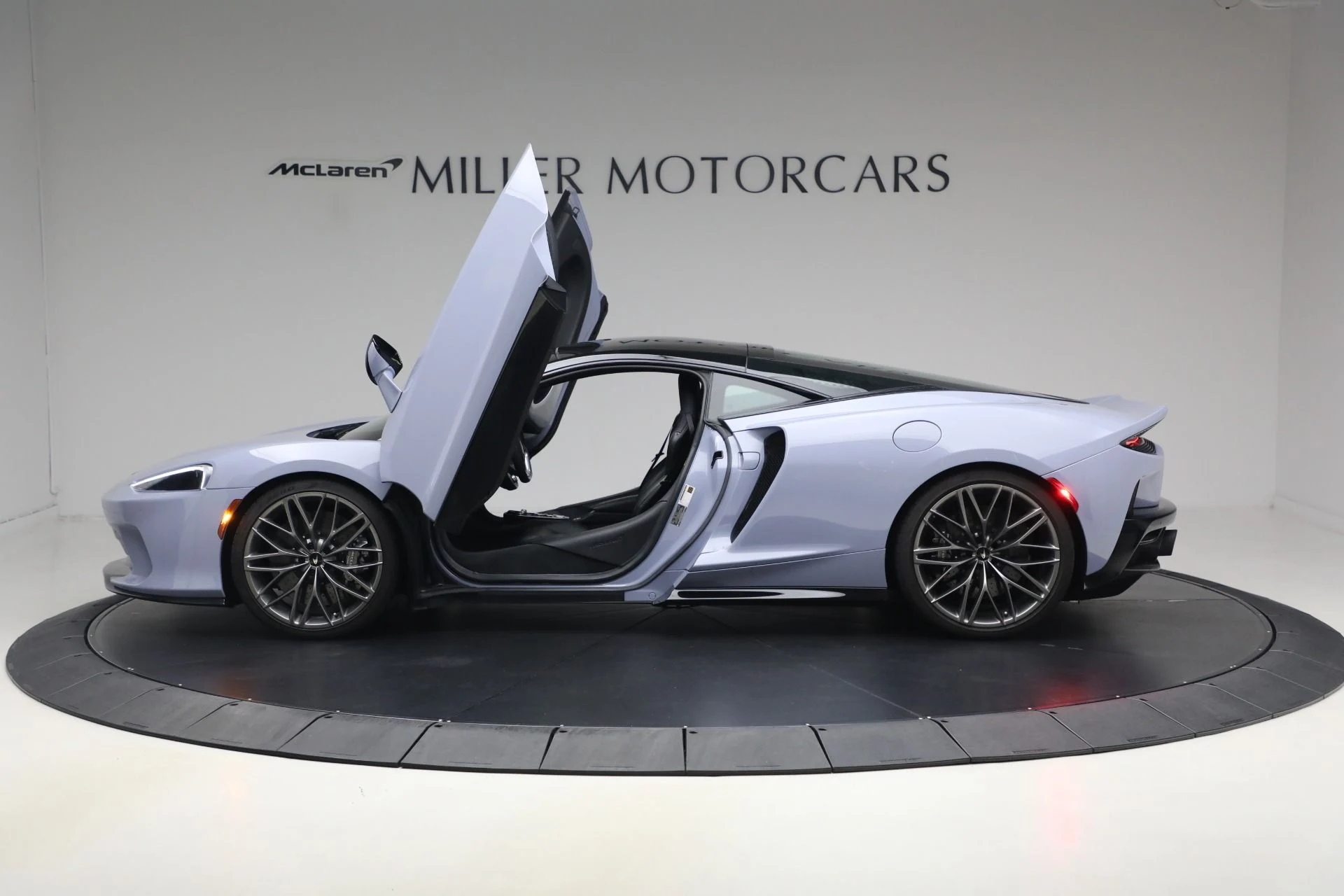 mph014_820377470_Used_2022_Mc_Laren_GT_Luxe_1c91cf7d89