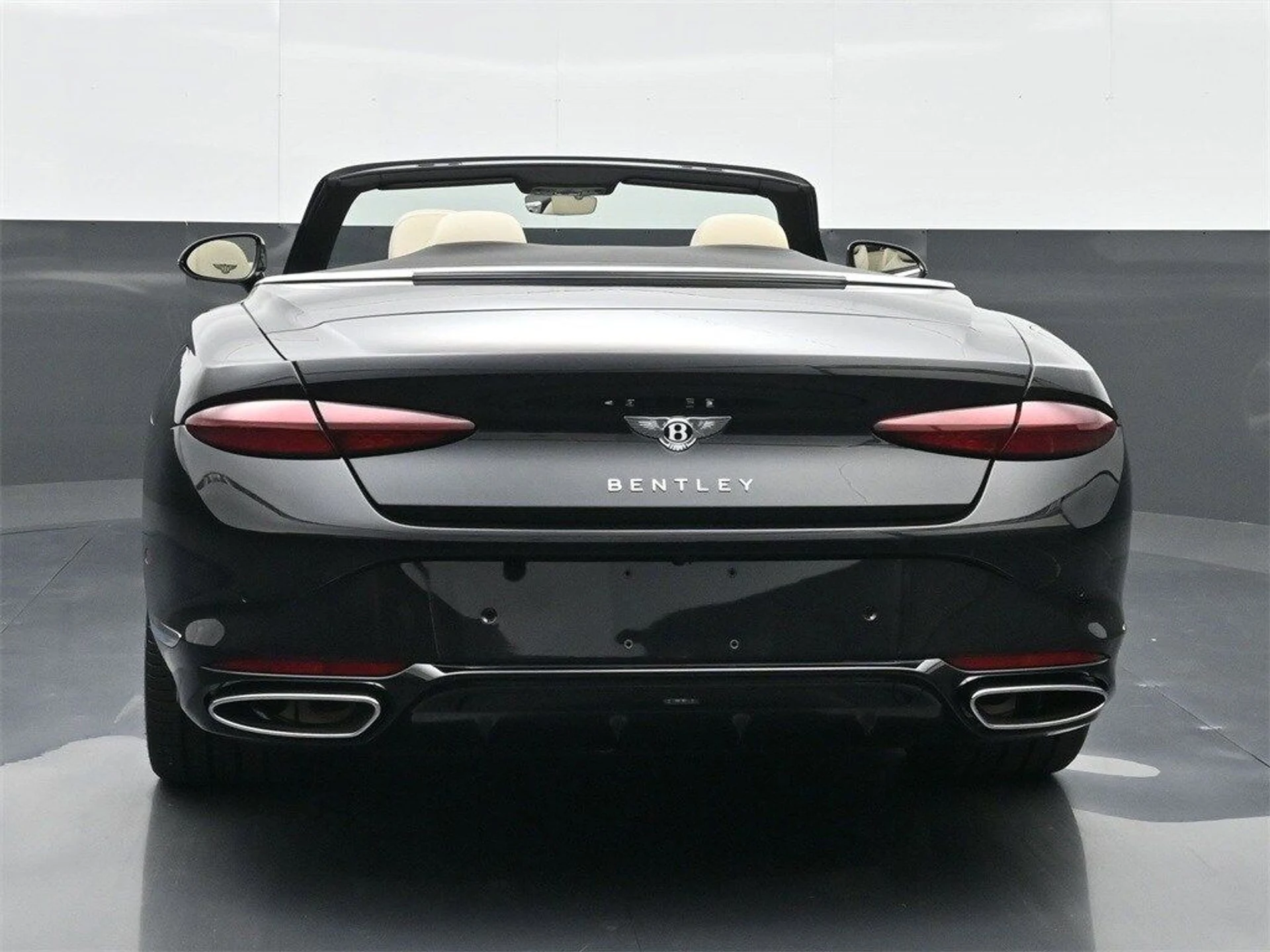 mph014_830235520_8d74af65a5aeabd7ffd4c5ffd34845e0x_ec94f2da48