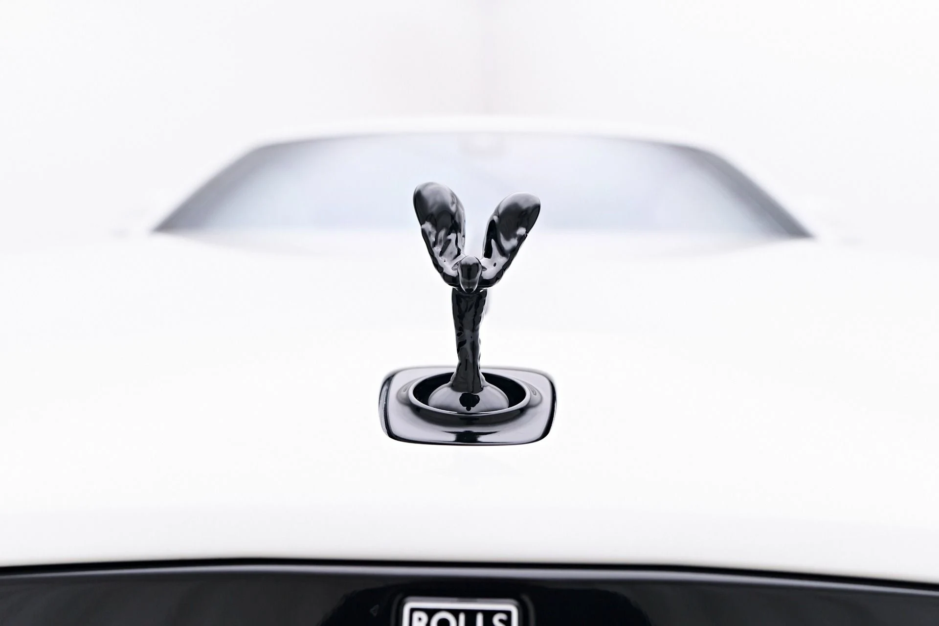 mph014_838241541_Used_2018_Rolls_Royce_Wraith_Base_1758573620_d5d1202d0b