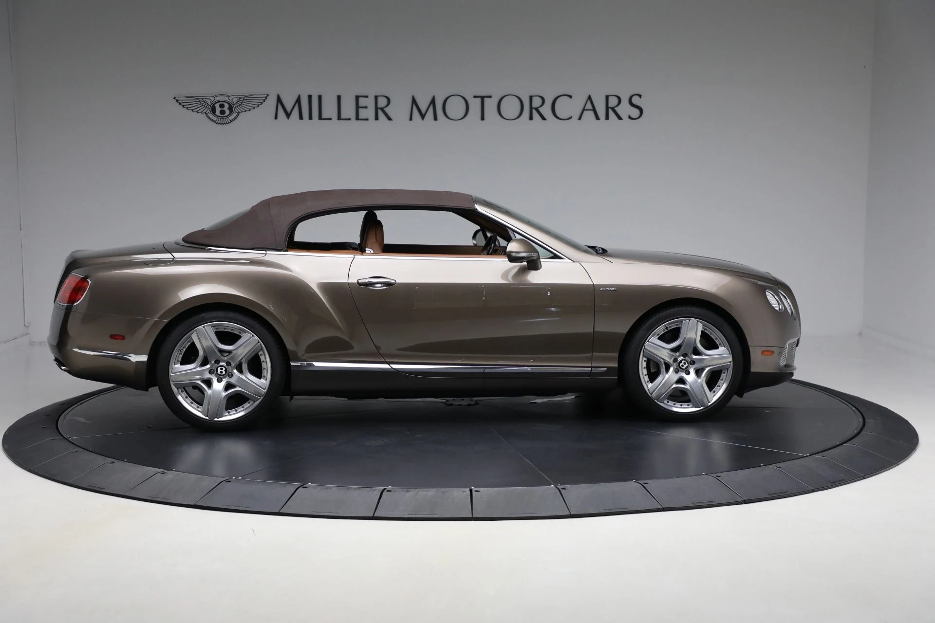 mph014_844835963_Used_2015_Bentley_Continental_GT_1761072805_68f1eed5e6
