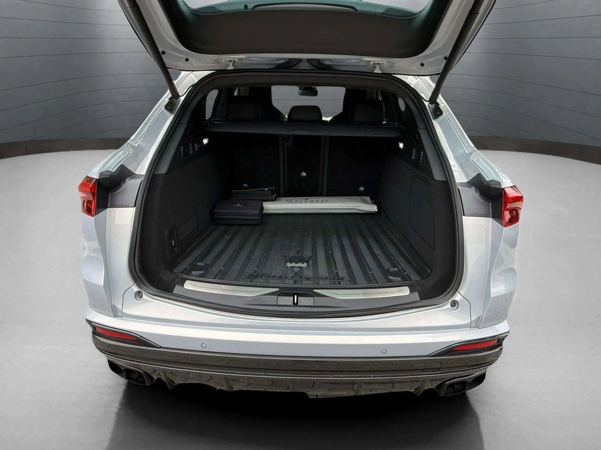 mph014_852782952_6def259803624b66bbc2b675bfd0f647_2359cd3863