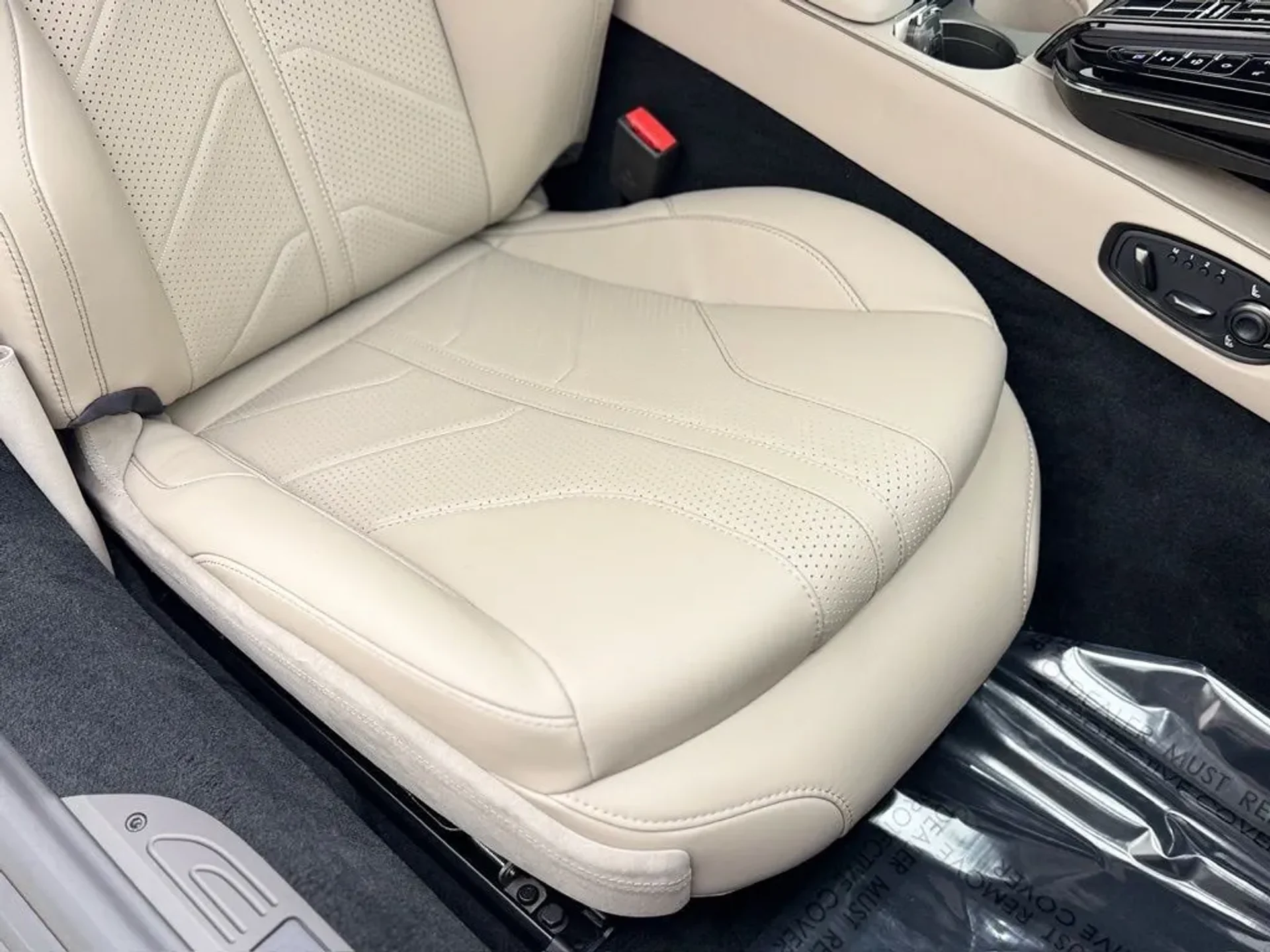 mph014_854496992_rvyfhlzi9kpg2u0k37su3zn6fjf1_b6ffcfcfc9