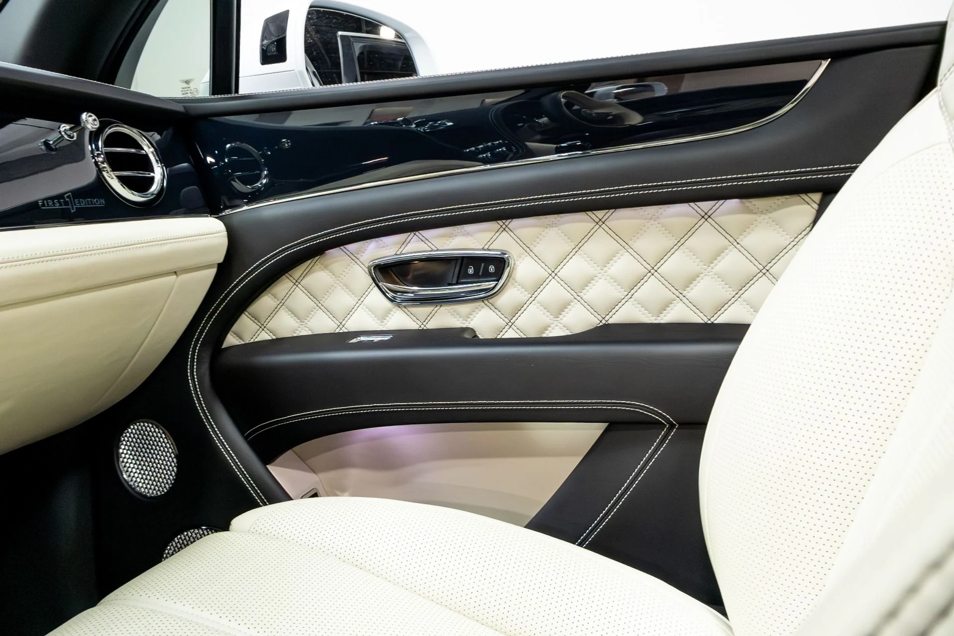 mph014_856713215_Used_2021_Bentley_Bentayga_V8_First_Edition_1774291657_f6b7749016