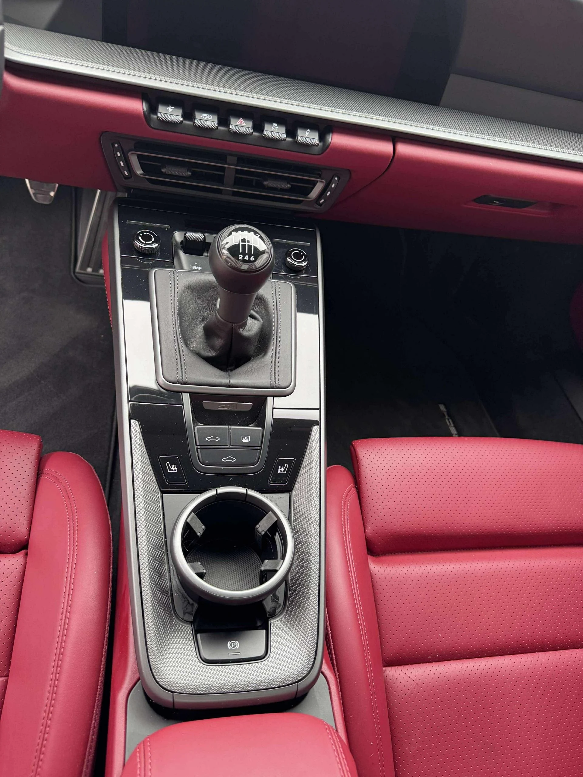 mph014_857727542_Used_2021_Porsche_911_Carrera_S_1760720920_a4870edfd2