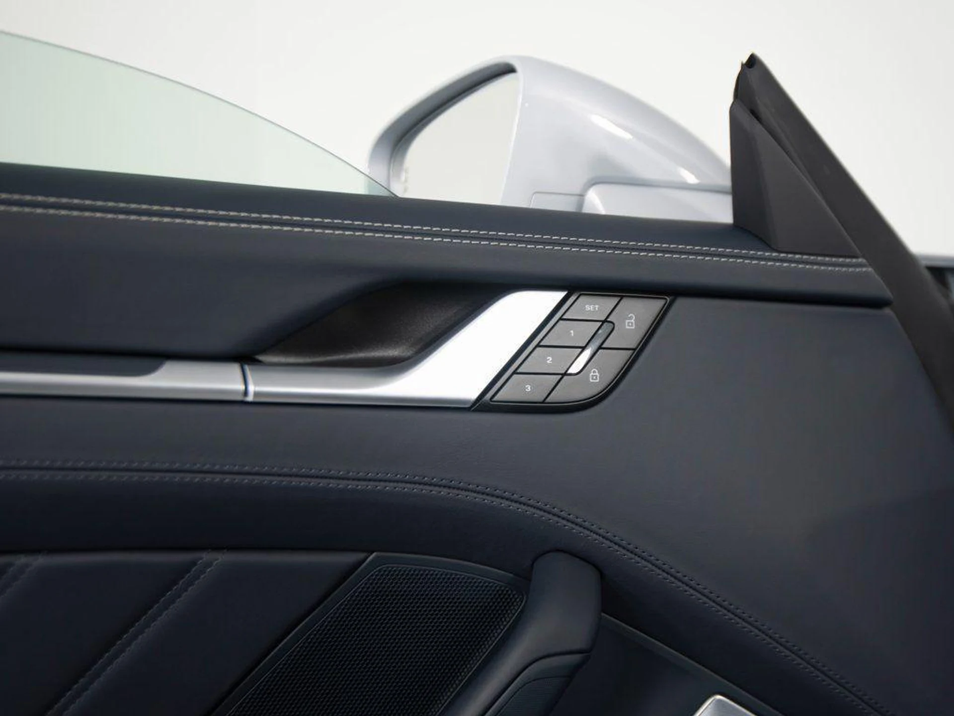 mph014_865550795_LZ_9n_Nr0y_TD_o9p15_HIXL_8748_I_8ce2866649