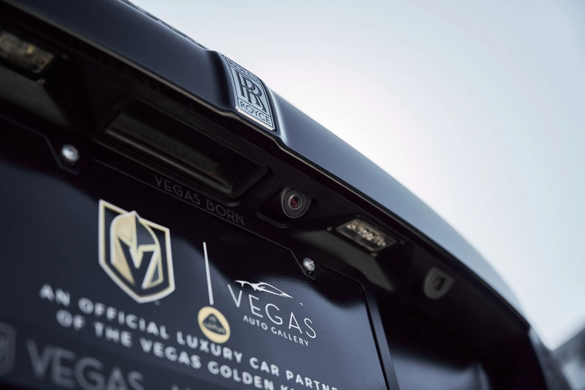 mph014_877066651_Used_2015_Rolls_Royce_Wraith_1770669801_e25c0c5b68