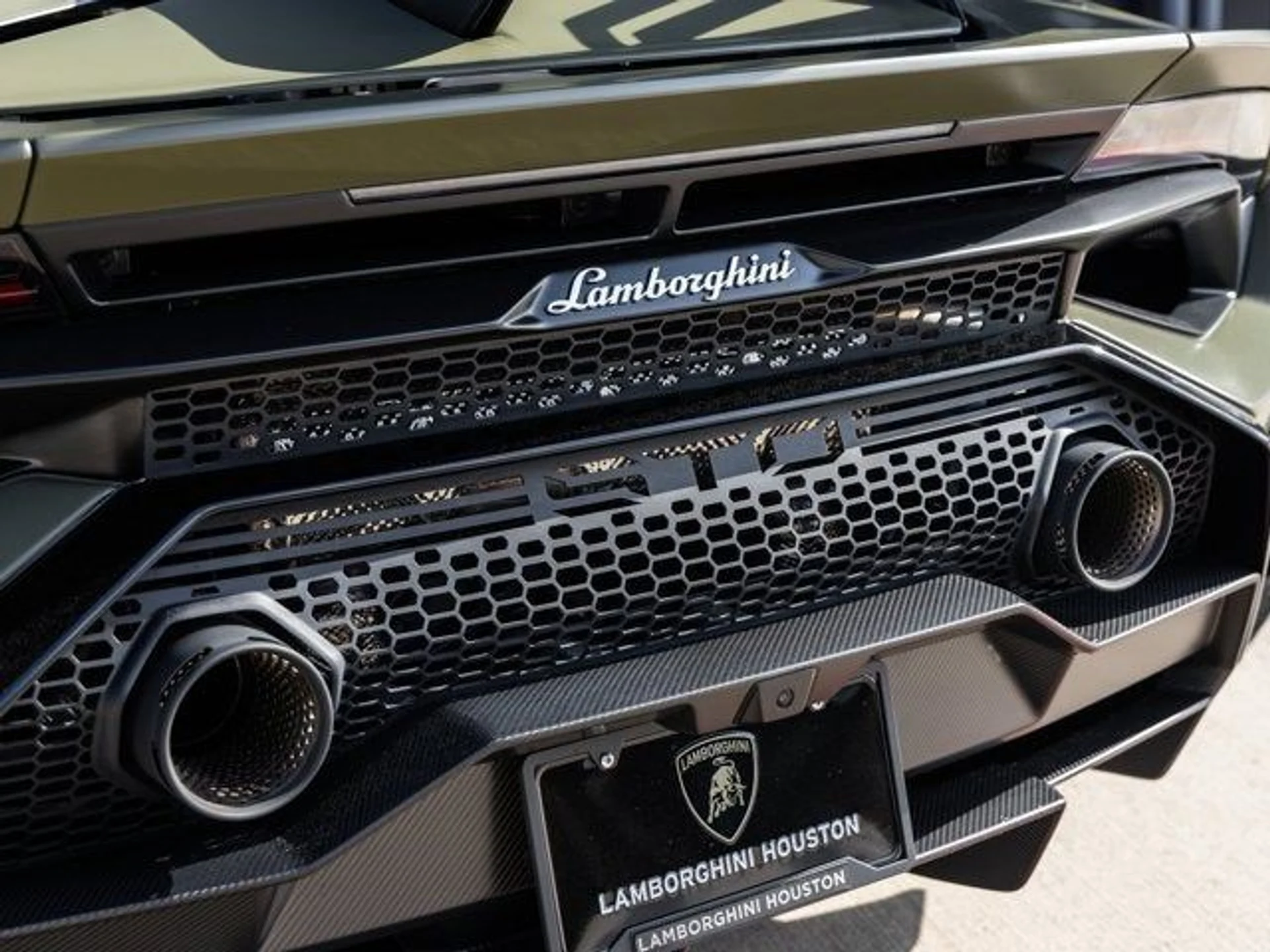 mph014_877595530_15_854a00d0f6