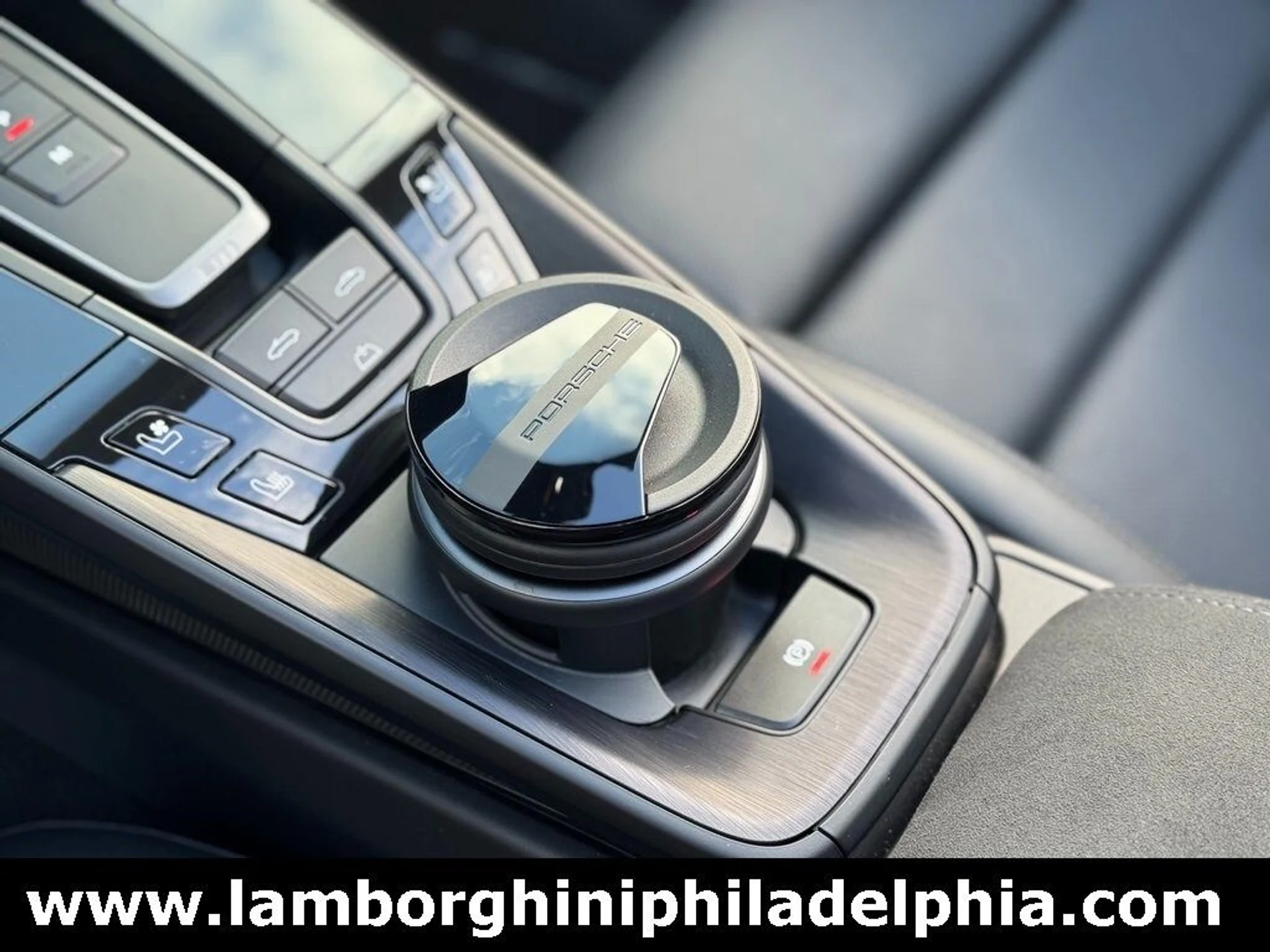 mph014_88303752_6d99a450ec851ae4066d919f63a1bcccx_b6793083bd