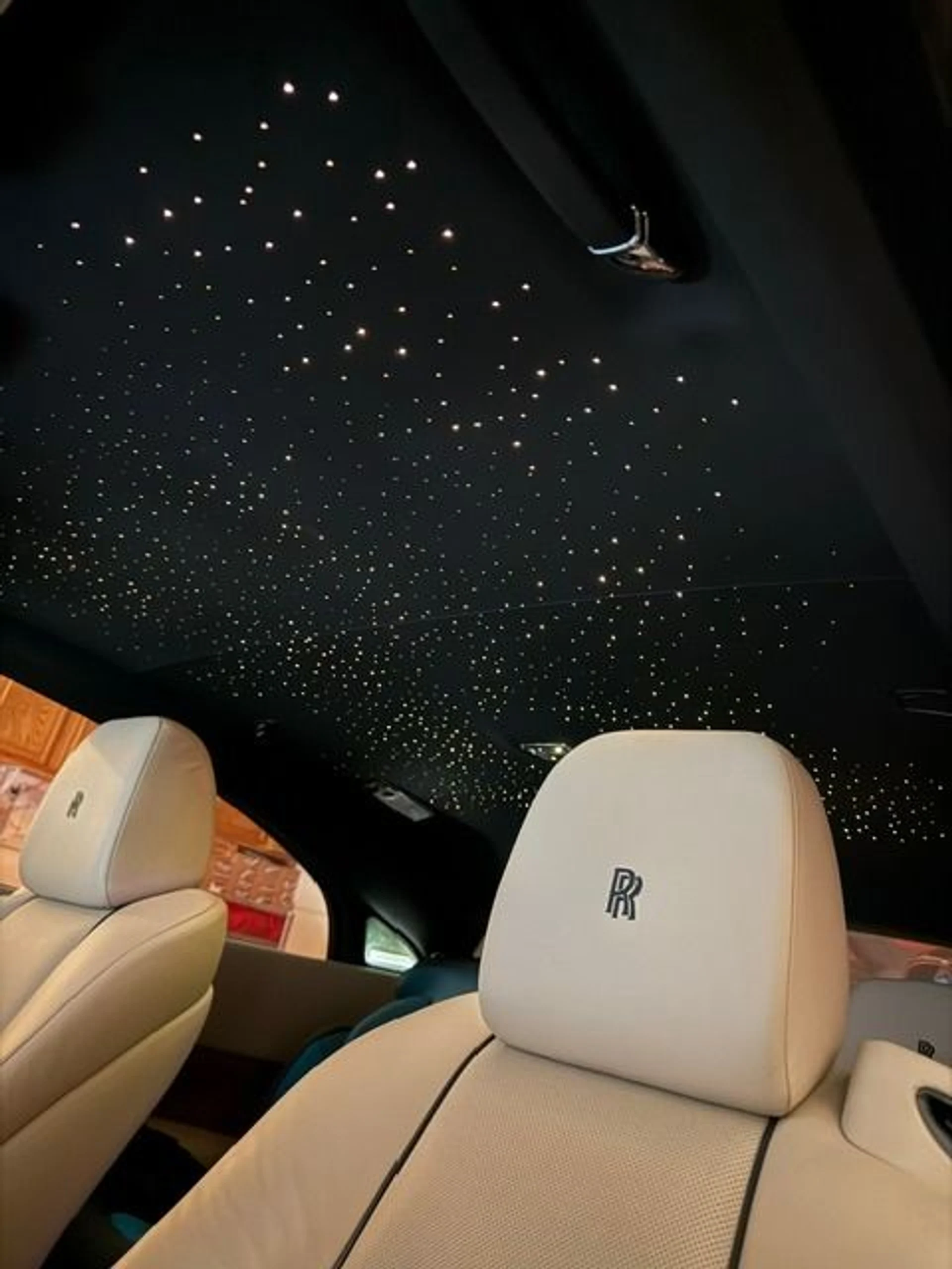 mph014_888192291_Used_2014_Rolls_Royce_Wraith_1764026681_c9954a2fc0